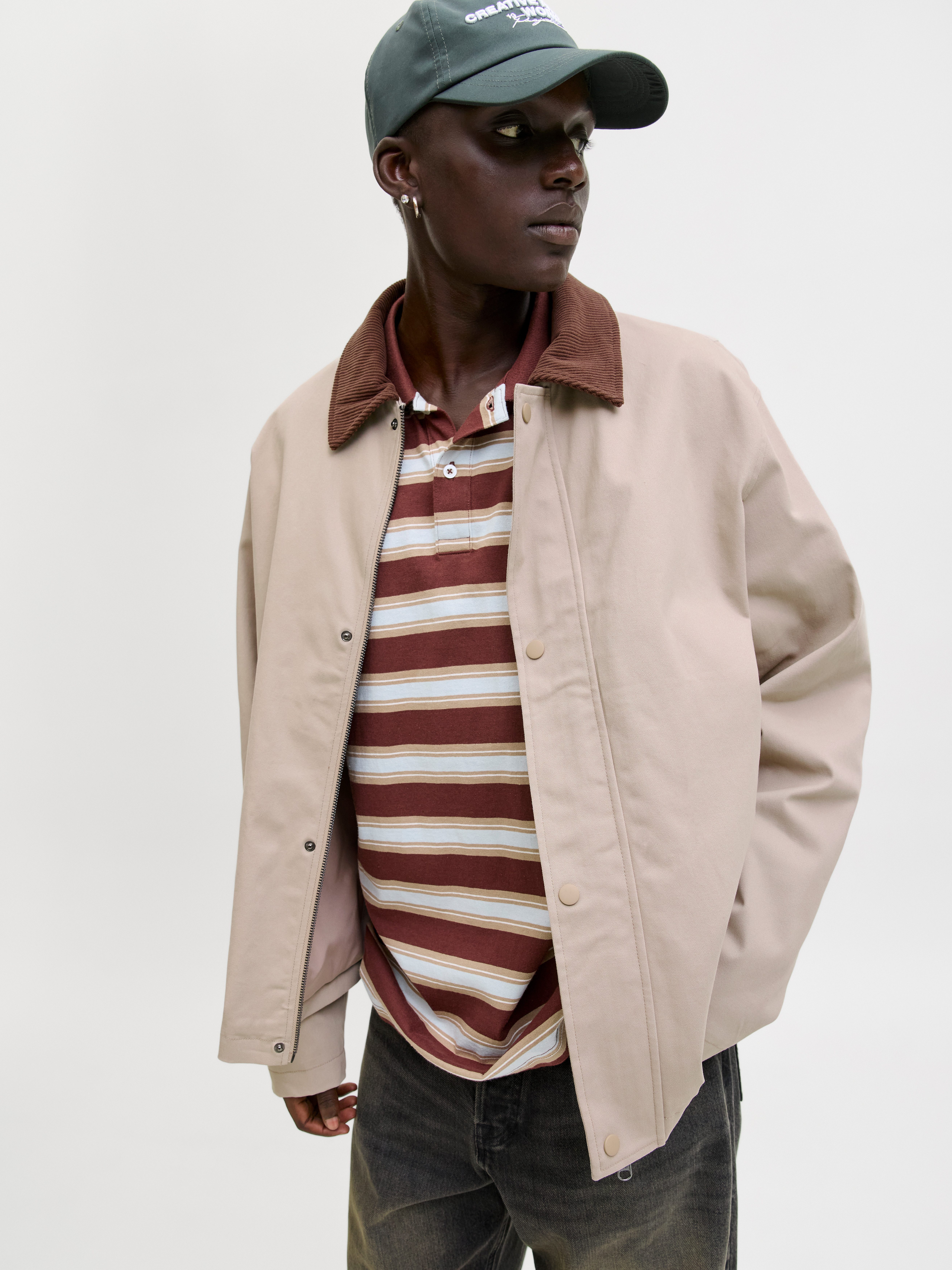 Jack & Jones Kurzjacke JJEGRAHAM WORKER JACKET SN mit Fly-Away-Kragen