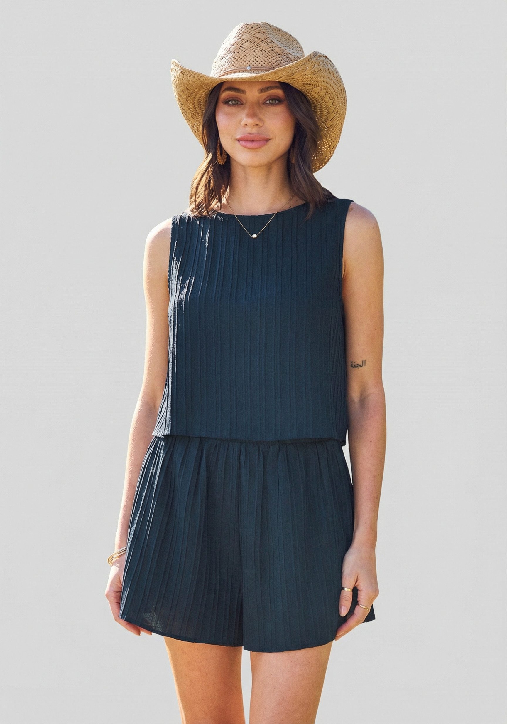 Cupshe Hosenanzug Set aus Tanktop und Shorts mit Rundhalsausschnitt