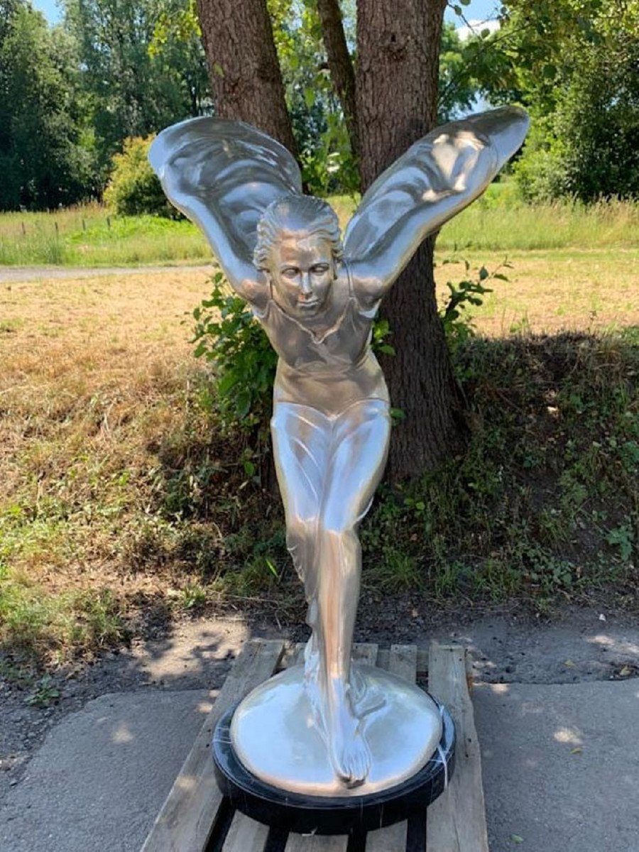 Bronze Skulptur 117 Casa 168 Silber x Padrino Dekofigur - cm Deko 122 Luxus Bronzefigur Riesige Marmorsockel Frau Luxus Ecstasy mit Flügel - x mit Accessoires Spirit Schwarz of / H.