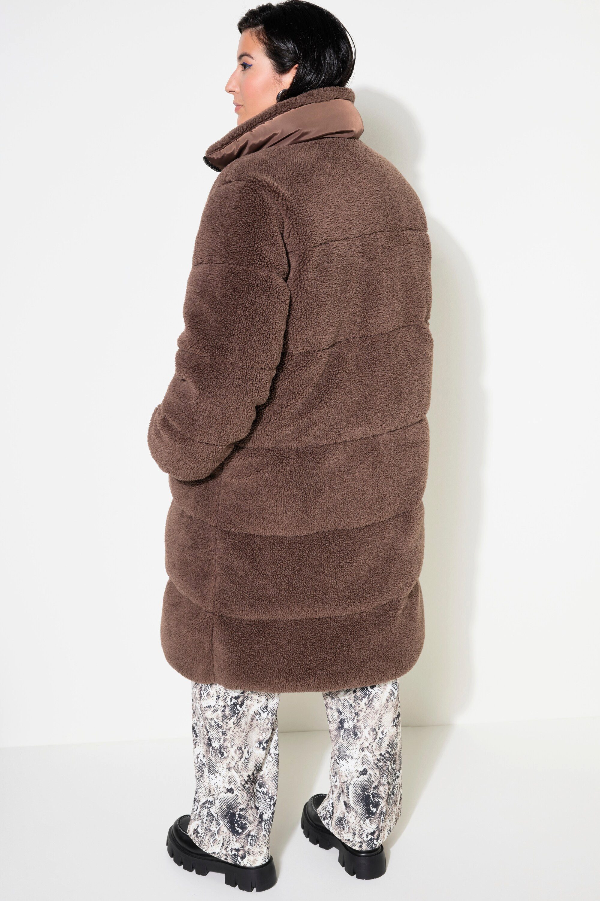 Studio Untold Wintermantel Teddy-Steppmantel Straight Shape Nylon-Schulter