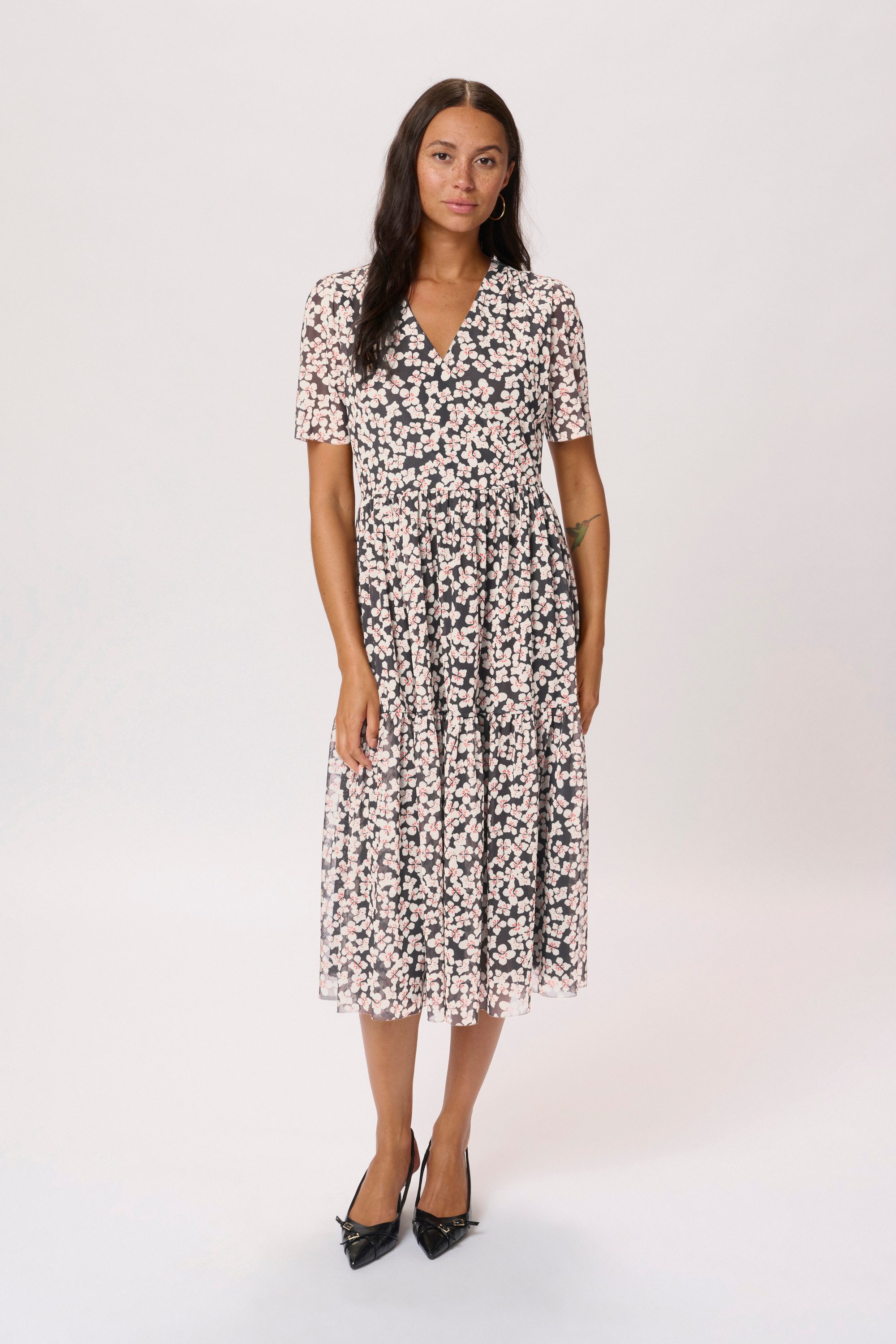 SOAKED IN LUXURY Jerseykleid Jerseykleid SLAldora