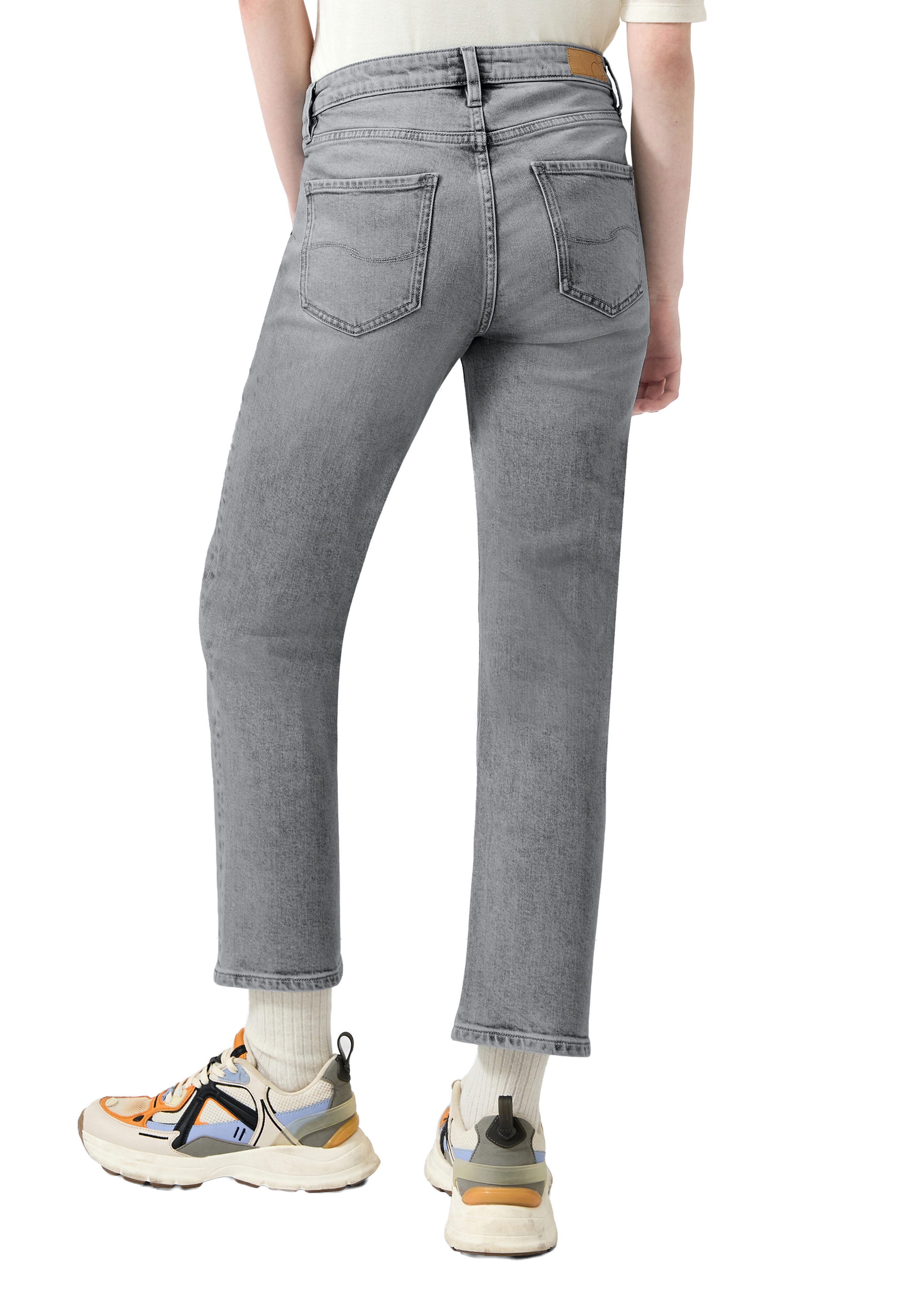 QS Bootcut-Jeans mit Stretch und aufgesetzten Taschen – Bild 2 von 4