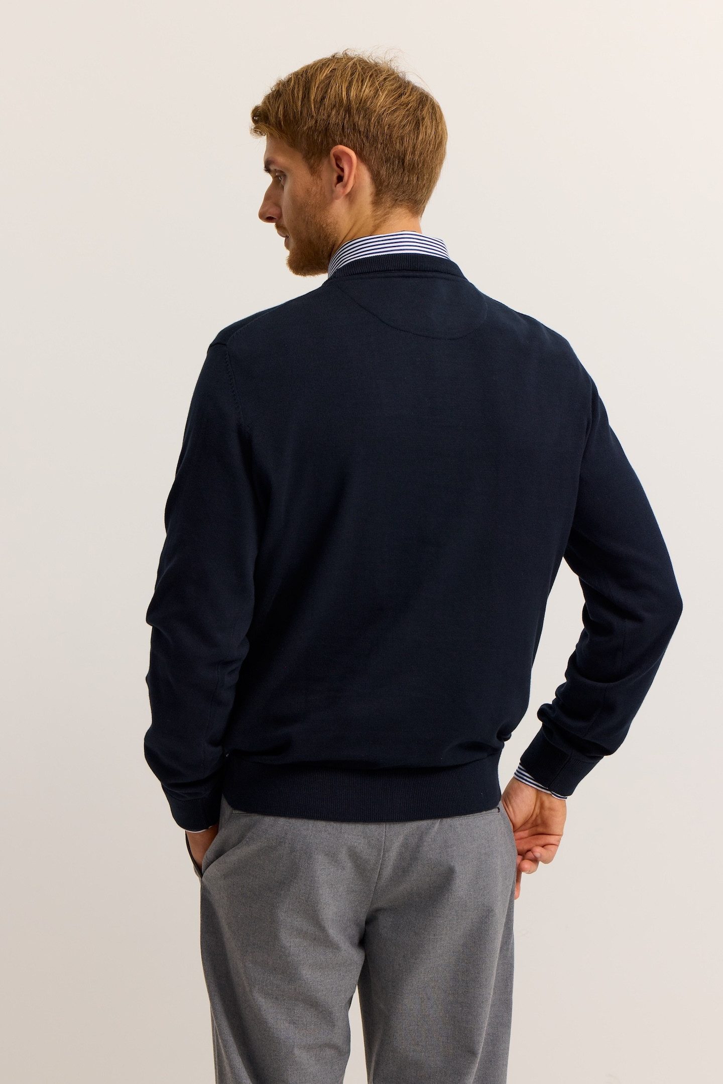 bugatti Rundhalspullover Regular Fit Basic Essential aus reiner Baumwolle