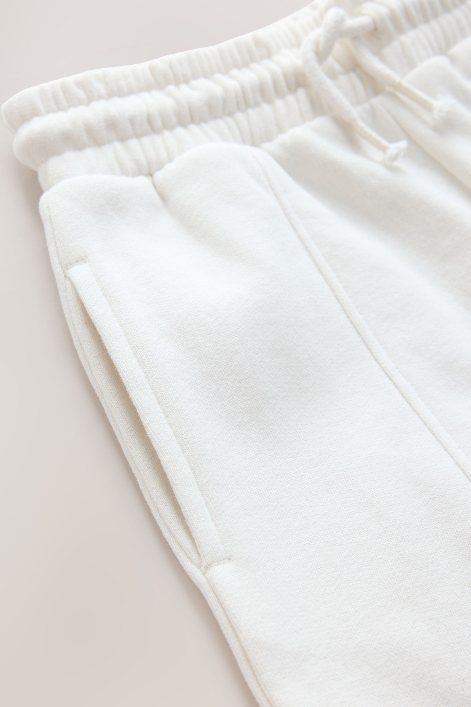Next Jogginghose Sporthose mit weitem Bein (1-tlg) – Bild 5 von 5