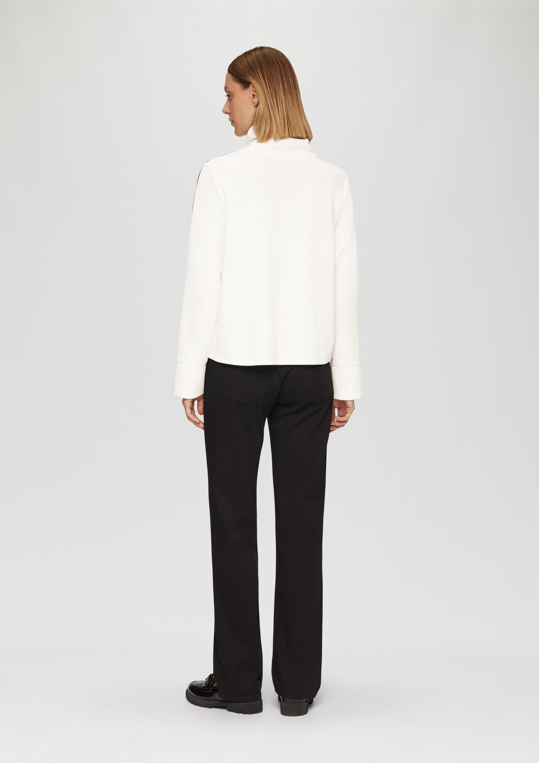 s.Oliver Sweatshirt Sweatshirt Sweatshirt mit Kontrast-Details und geschlitztem Ärmelsaum