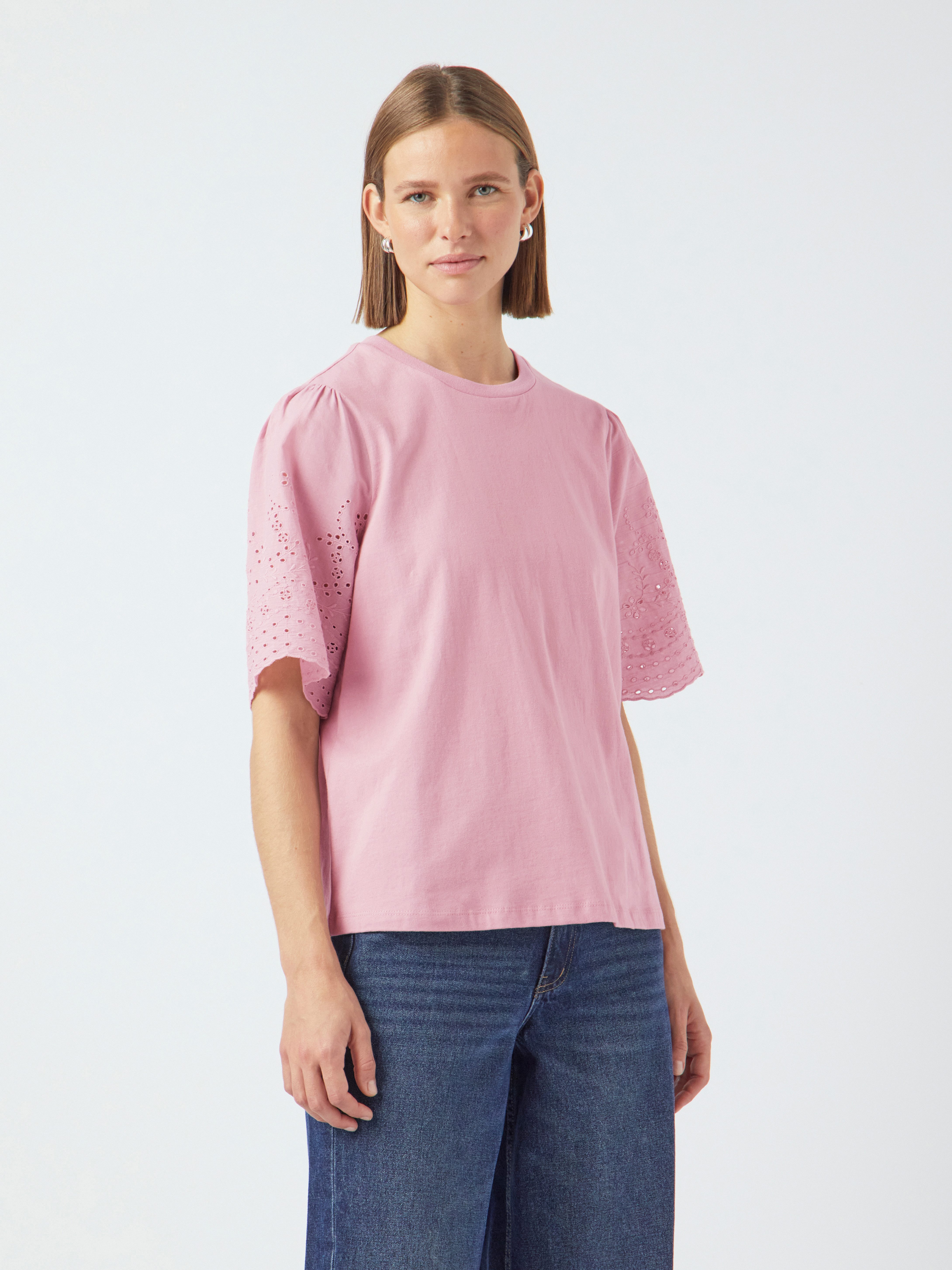 Y.A.S Kurzarmshirt YASLEX SS TOP W. EMB SLEEVES S. NOOS mit Lochstickerei günstig online kaufen
