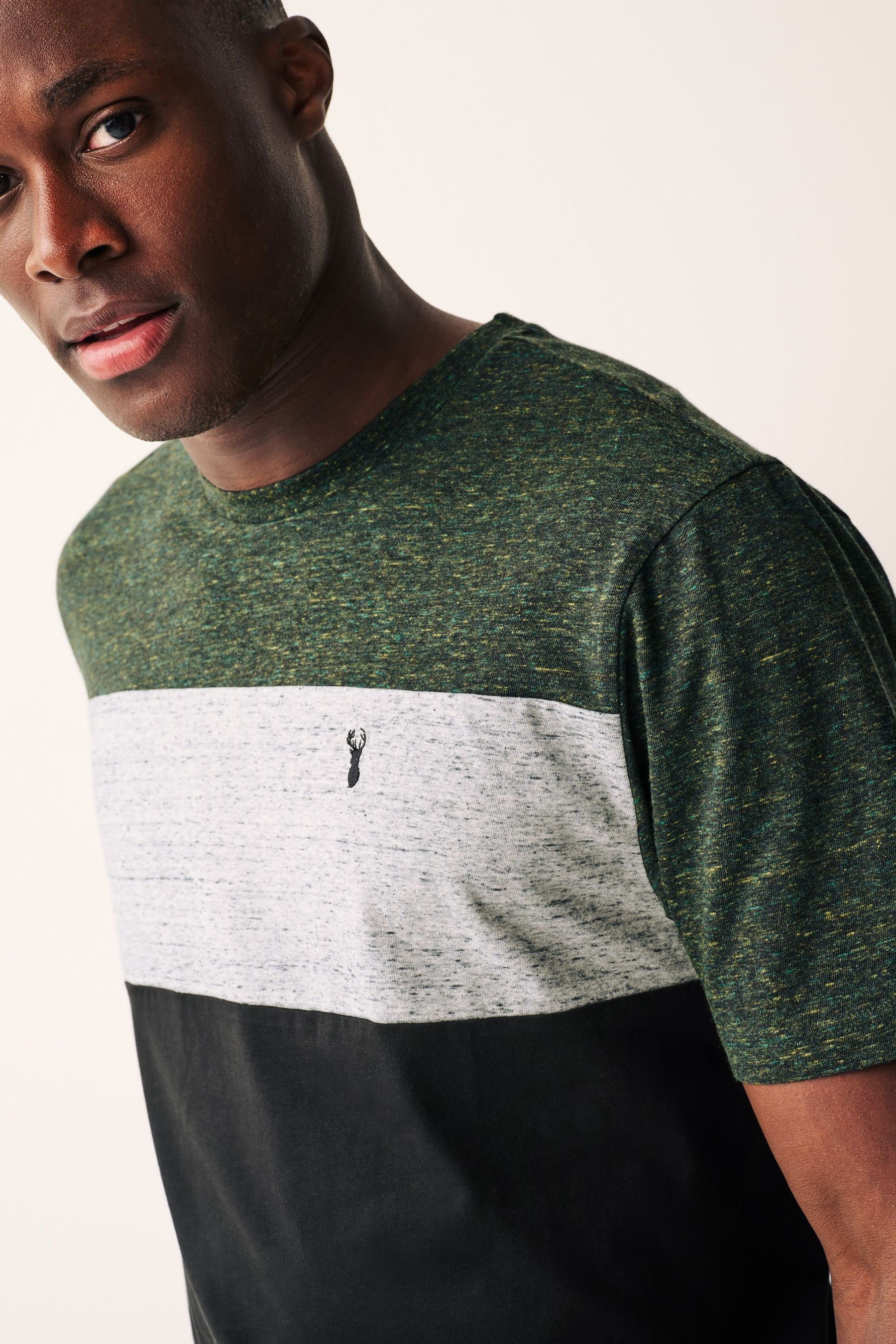 T-Shirt Black/Green (1-tlg) T-Shirt in Next Blockfarben