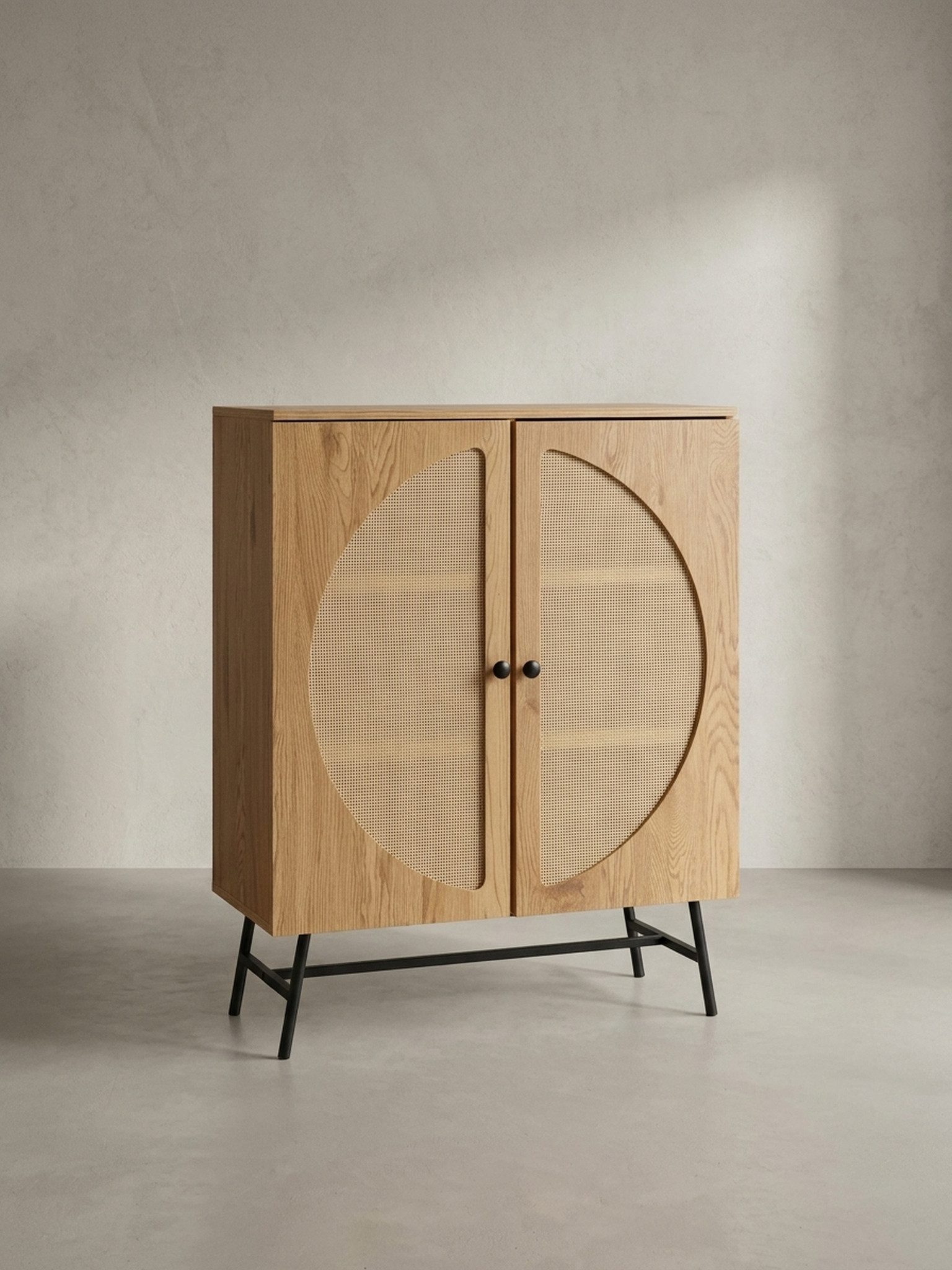 KADIMA DESIGN Kommode Sideboard 80x103x39 cm Highboard Eiche-Dekor mit Rattan Geflecht (Anrichte Wohnzimmer), Modern, Hoher Kommodenschrank, Standschrank mit 2 Türen, Kommode