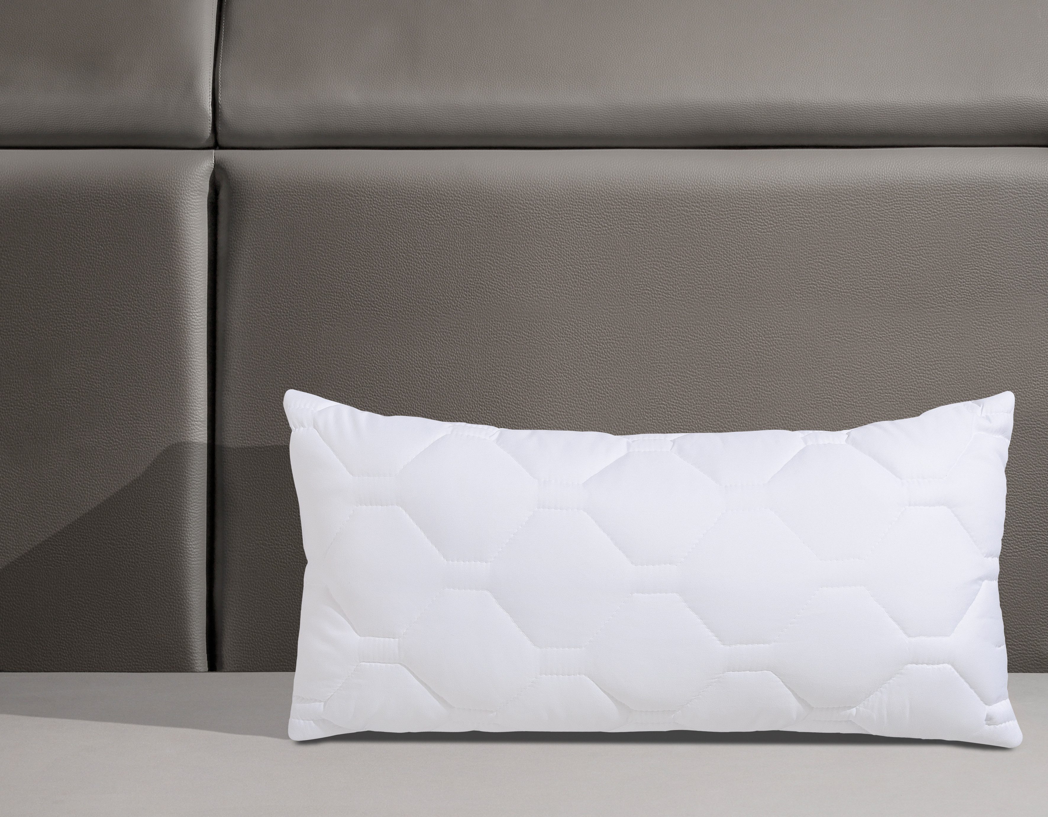 OTTO home Microfaserkissen Rike Kopfkissen 40x80 cm, 80x80 cm, Füllung: Polyester, Bezug: Polyester, Seitenschläfer, Rückenschläfer, Kissen mit sehr guter Atmungsaktivität und kochfest bis 95°C