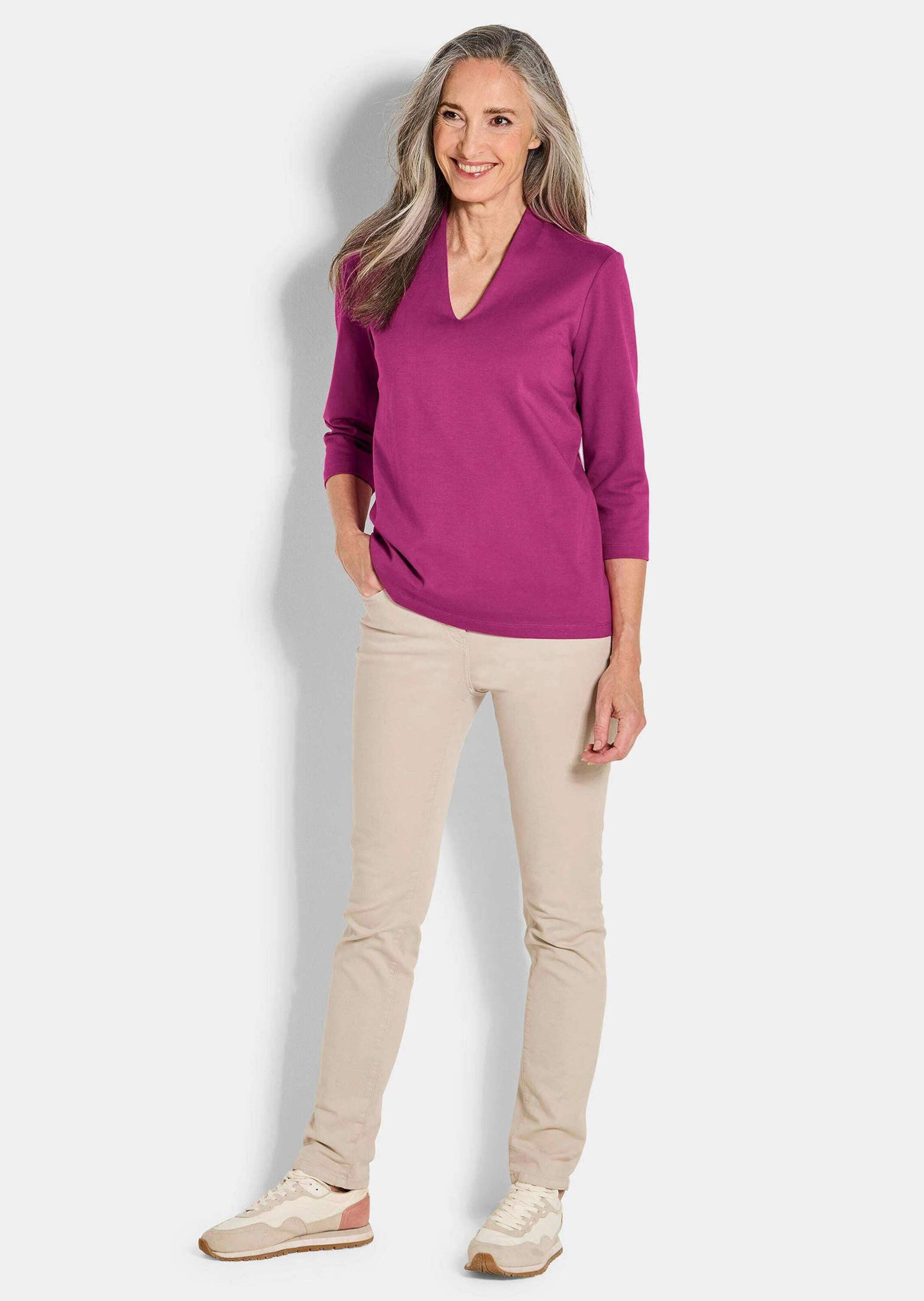 GOLDNER Print-Shirt Elegantes Basic-Shirt mit V-Ausschnitt Zeitloses Halbarmshirt mit schmeichelndem Ausschnitt, reine Baumwolle