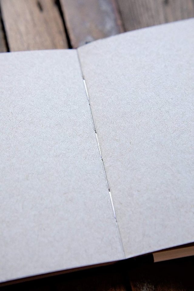 Thumbnail - Strathmore Artist Papers™ Skizzenbuch Skizzen-Papier Toned Gray Journal 19,7x24,8cm 118g 112 Seiten