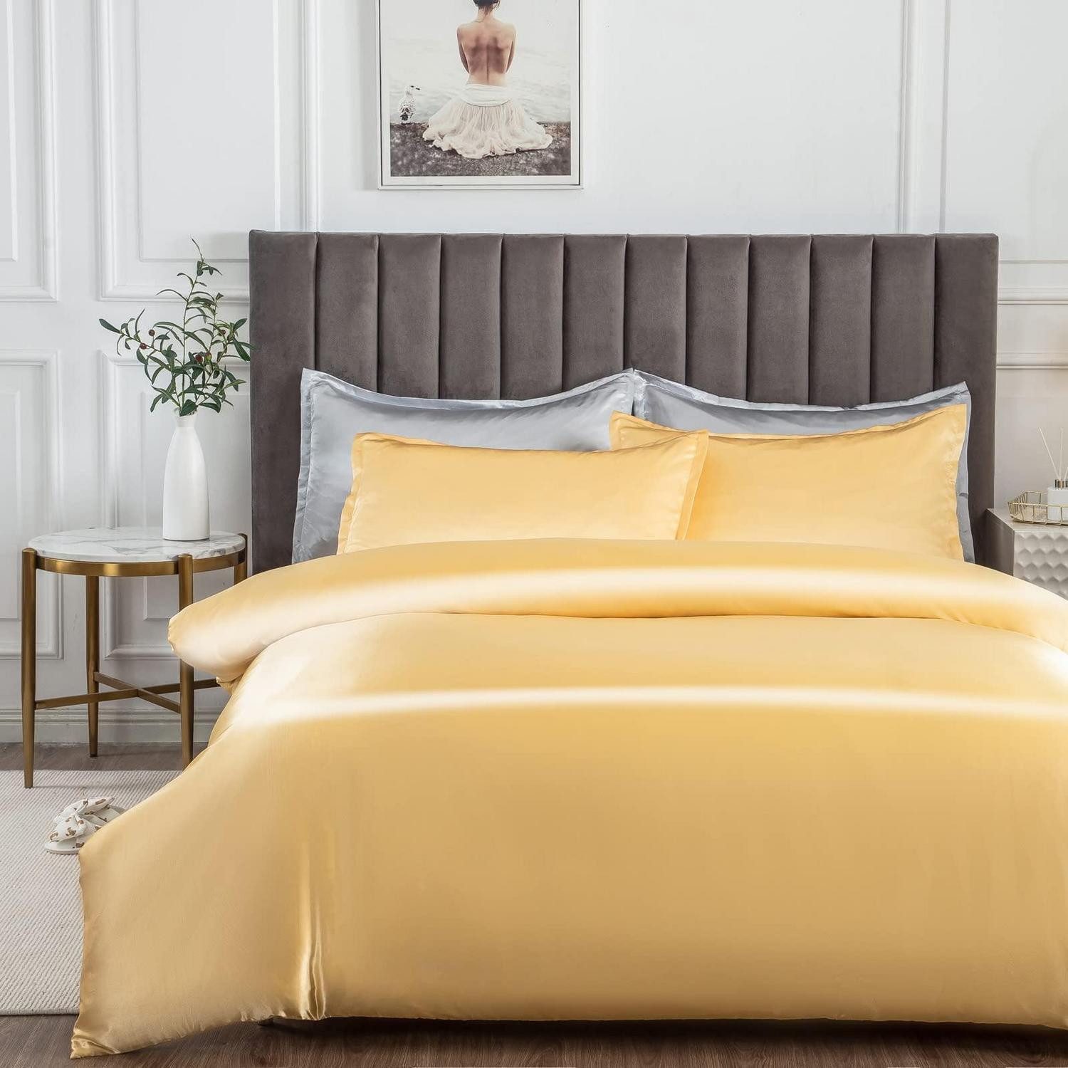 LuxusKollektion Bettwäsche Bettwäsche 135x200 Satin Gold kühlend