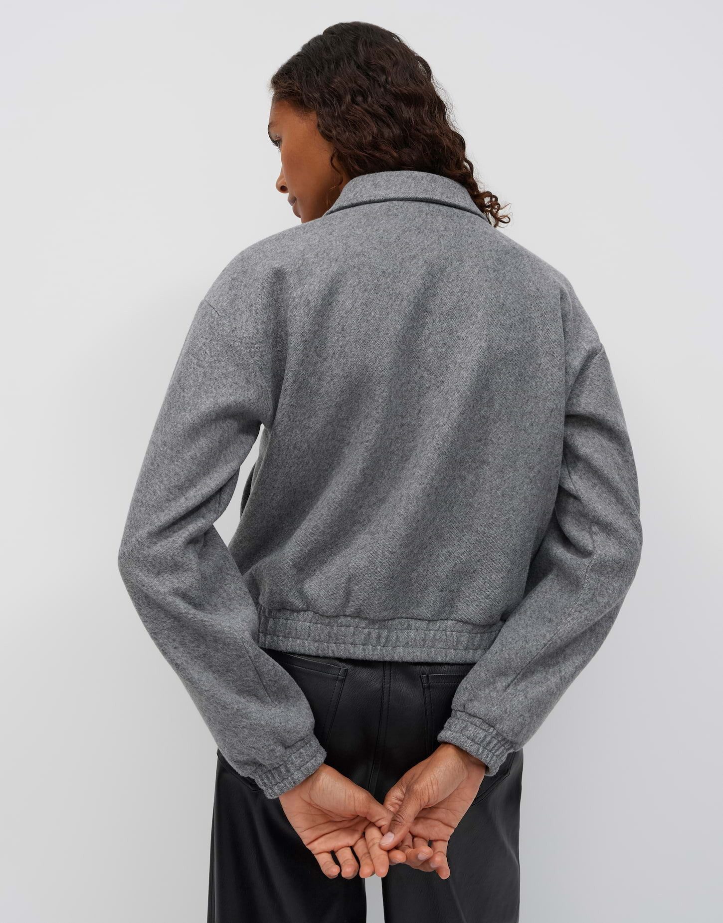 OPUS Sweatjacke Gerzi aus weicher Sweatware Verkürzte O-Form mit elastischen Abschlüssen und Paspeltaschen – Bild 3 von 5