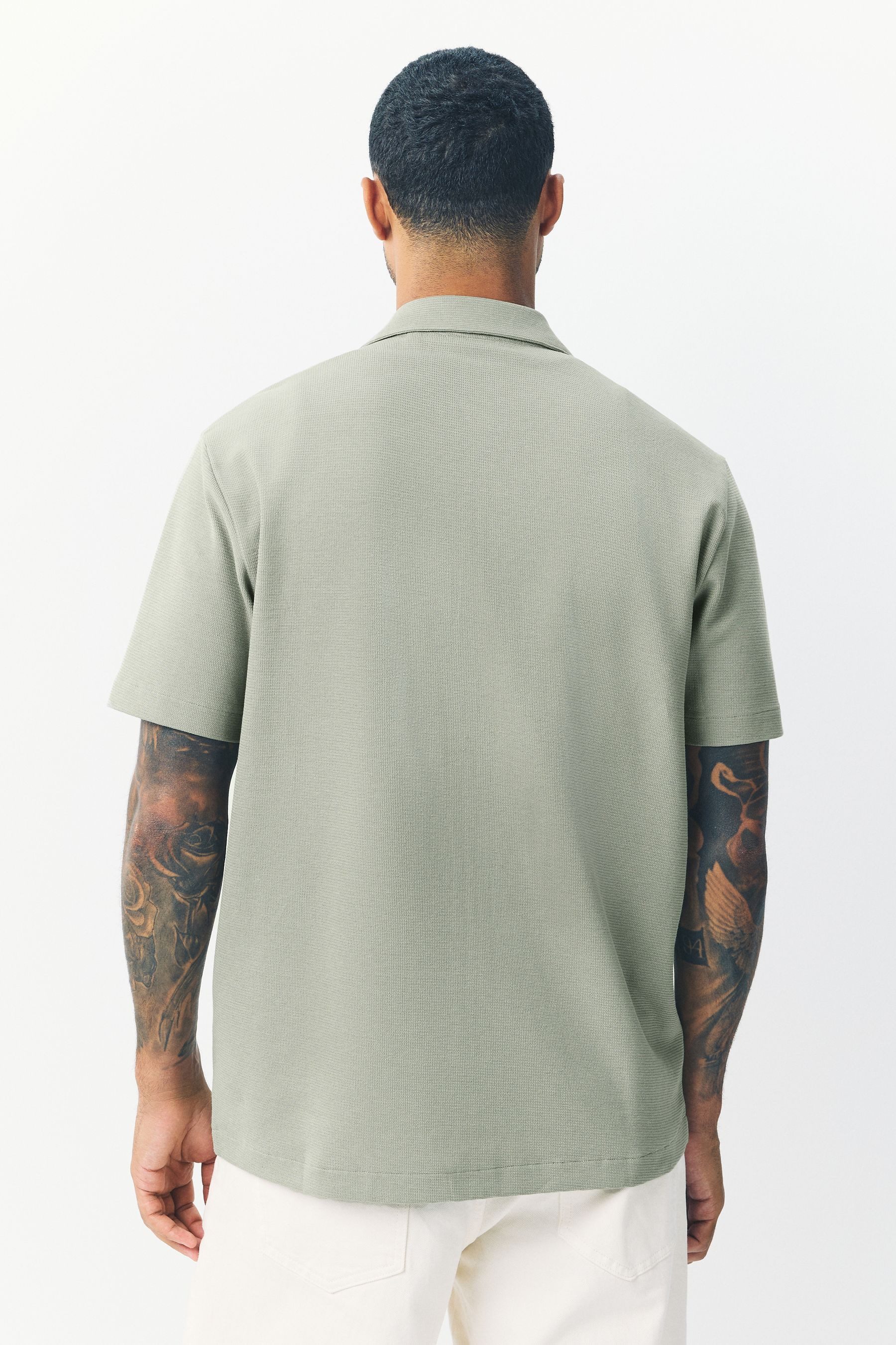 Next Kurzarmhemd Strukturiertes Poloshirt mit Reißverschluss günstig online kaufen