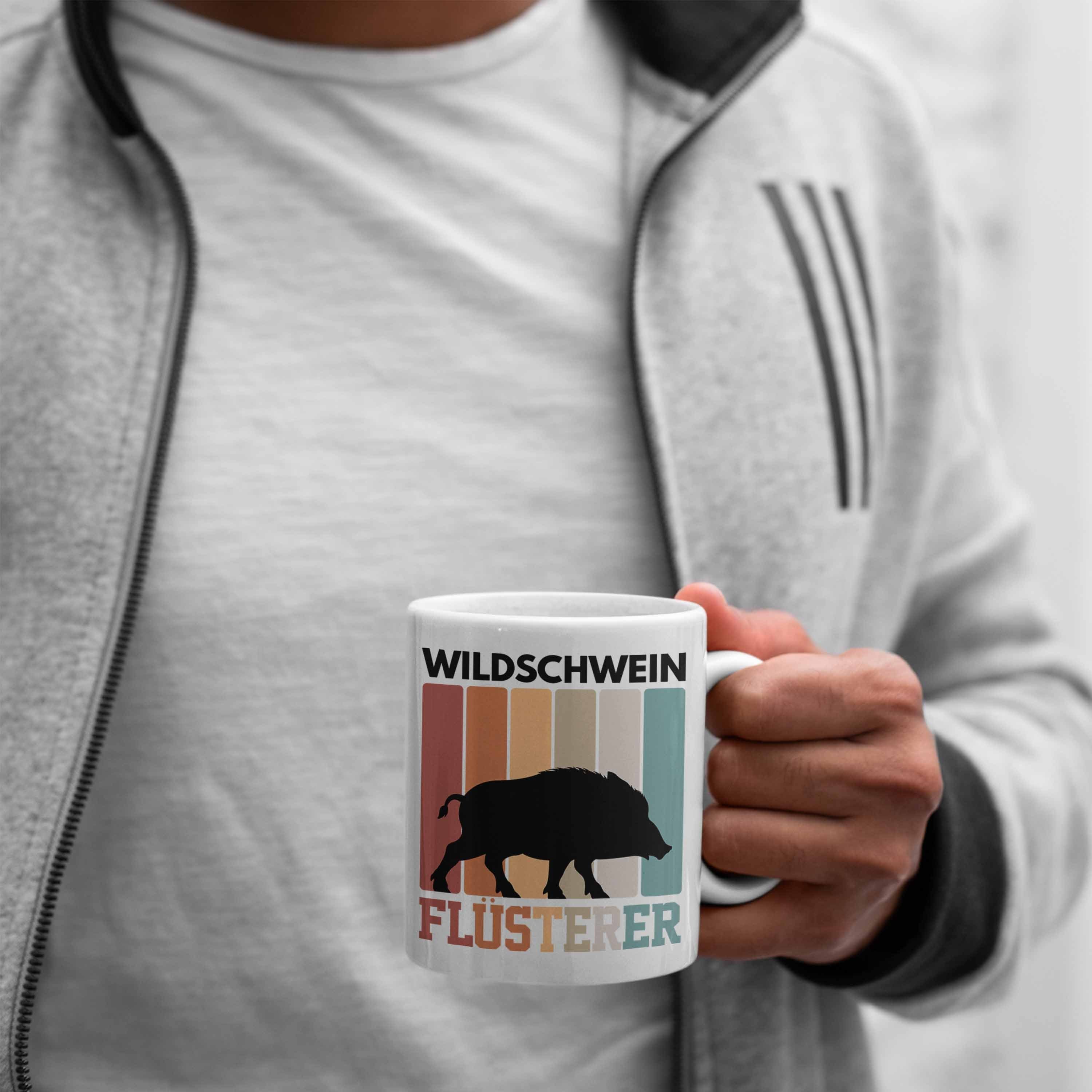 Trendation Tasse Trendation - Jäger Weiss Gesche Lustige Tasse Wildschwein Geschenk Flüsterer
