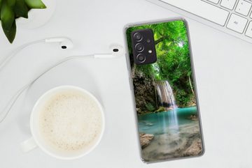 MuchoWow Handyhülle Dschungel - Wasserfall - Pflanzen - Wasser - Natur, Handyhülle Telefonhülle Samsung Galaxy A33