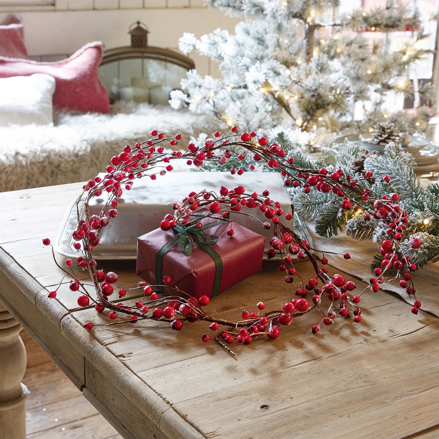 Mirabeau Weihnachtsfigur Girlande Rimont rot günstig online kaufen