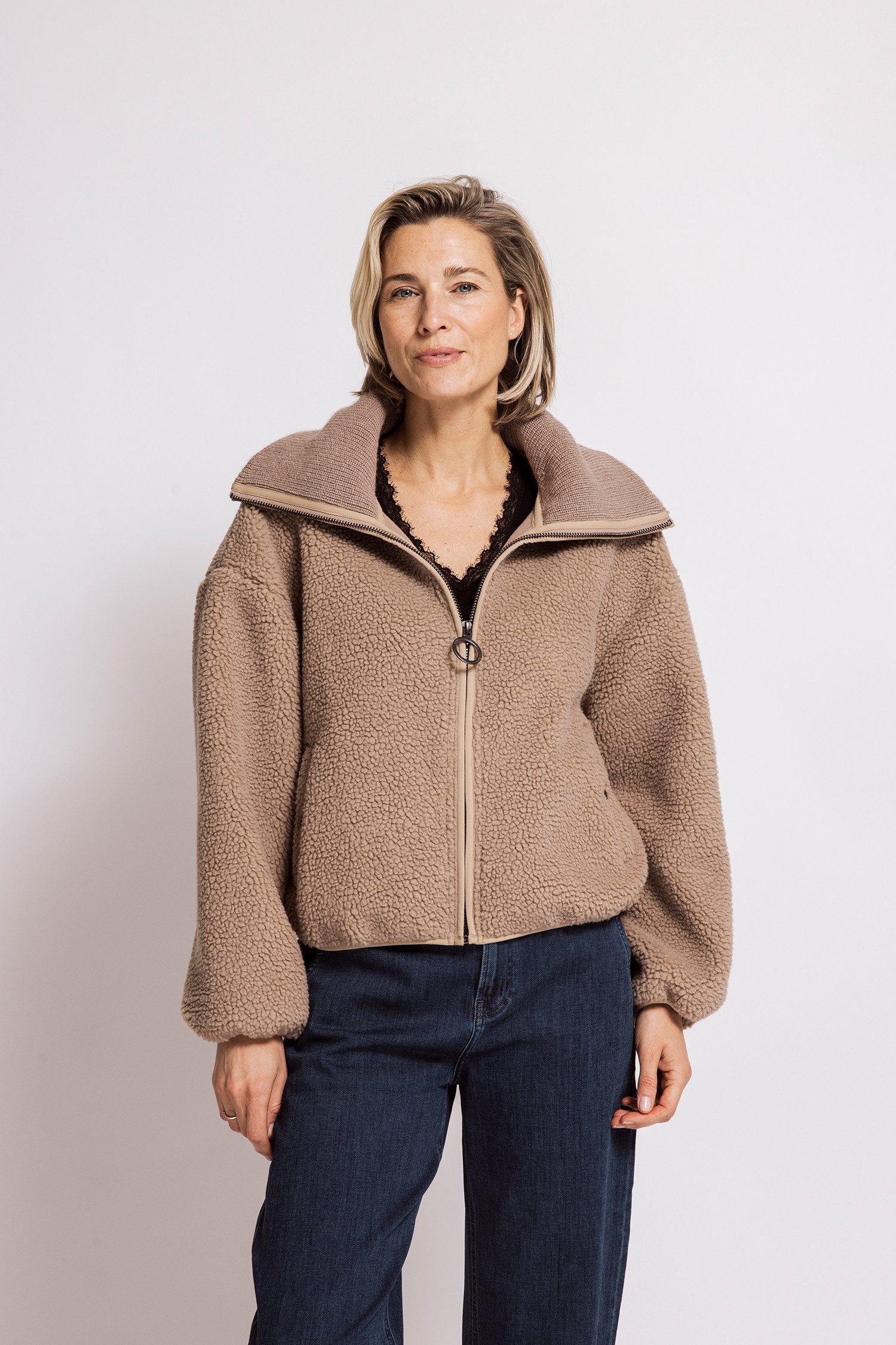Zhrill Kurzblazer ZIRA Fleecejacke im Casual Stil, bequeme Passform, XXL-Kragen