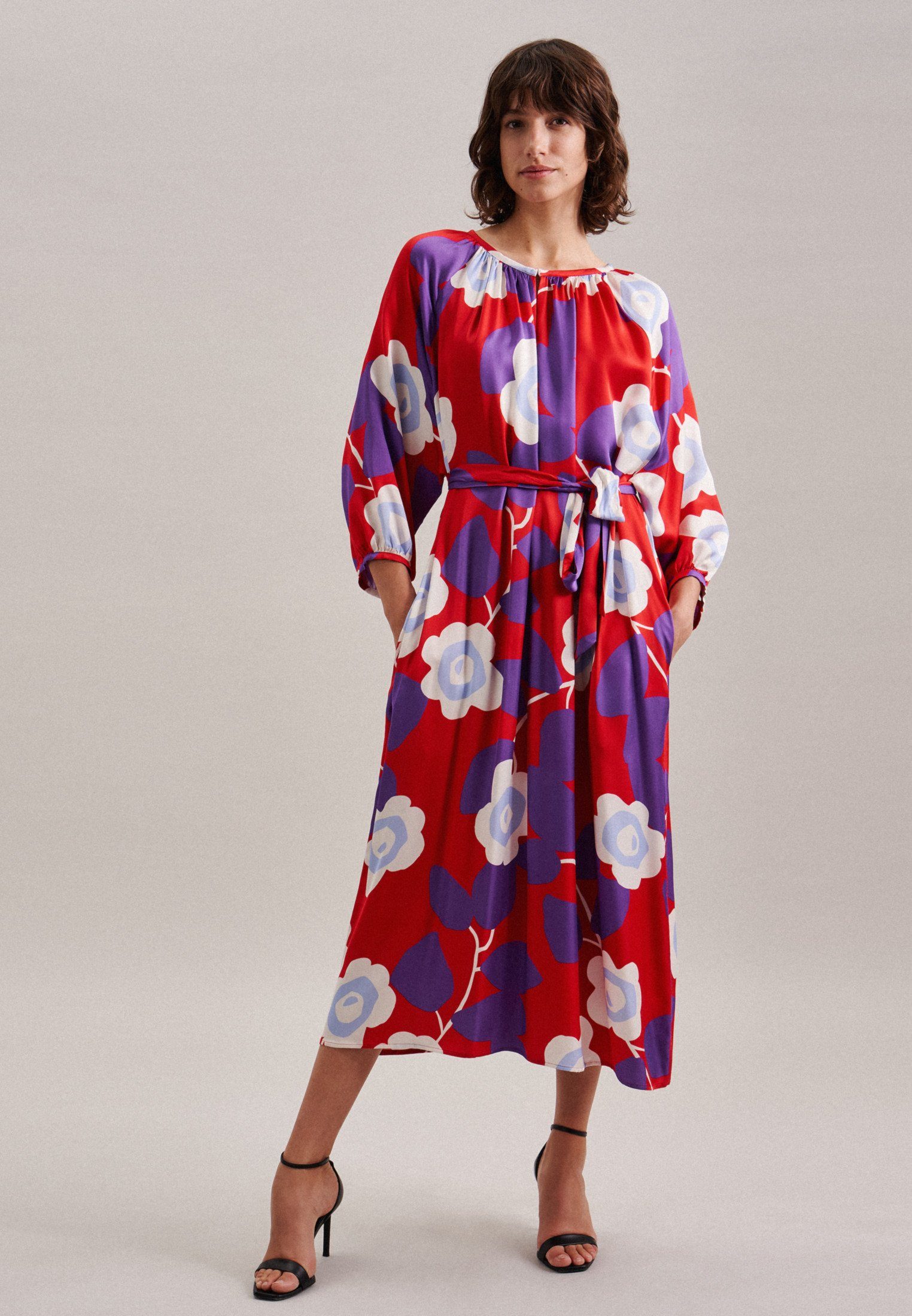 Sommerkleid Schwarze Rose