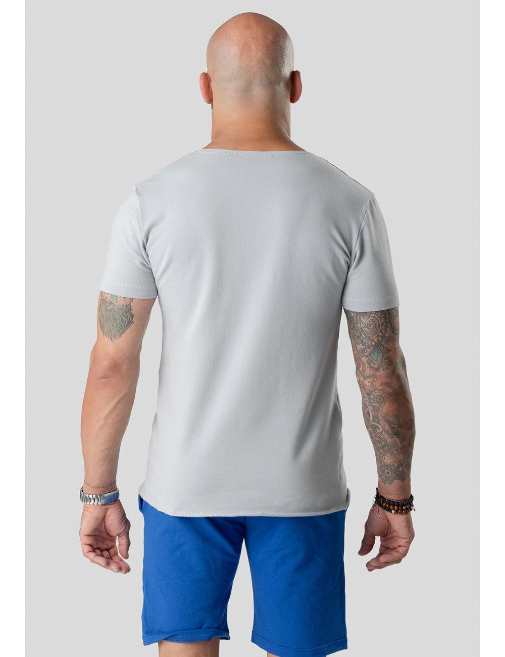 TRES AMIGOS T-Shirt Trendiges Logo V-Ausschnitt mit T-Shirt und