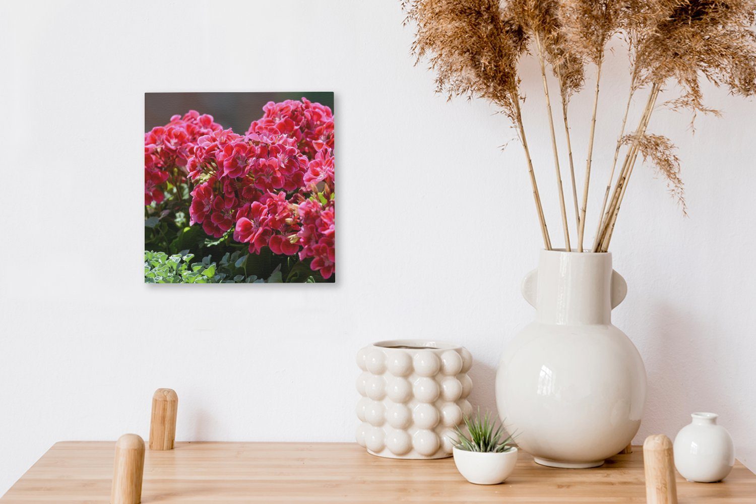 Garten, Geranienblüten (1 Wohnzimmer in Leinwand Leinwandbild Rote St), für Schlafzimmer OneMillionCanvasses® Bilder einem