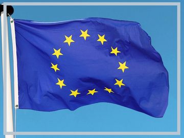 PHENO FLAGS Flagge Europa Flagge 90 X 150 cm Fahne Europaflagge Europafahne (Hissflagge für Fahnenmast), Inkl. 2 Messing Ösen