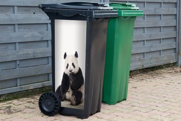 MuchoWow Wandsticker Panda - Tiere - Jungen - Mädchen - Pandabär (1 St), Mülleimer-aufkleber, Mülltonne, Sticker, Container, Abfalbehälter