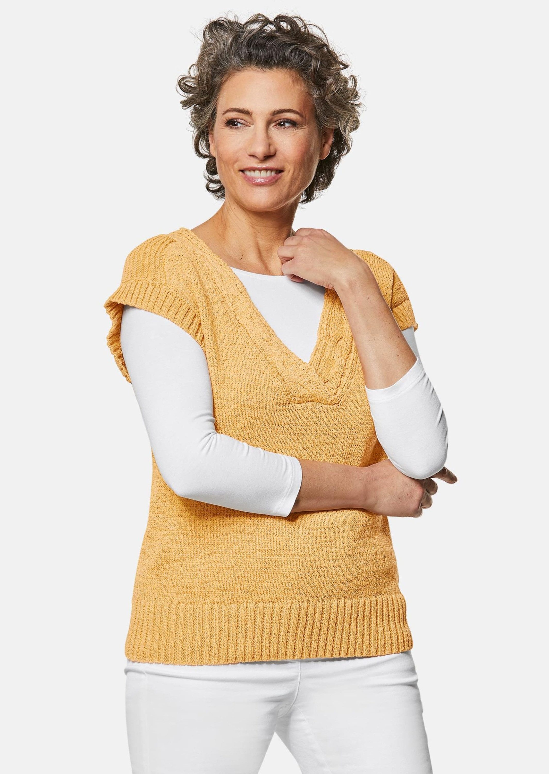 GOLDNER Strickpullover Trageangenehmer Pullunder mit modischem Ausschnitt günstig online kaufen