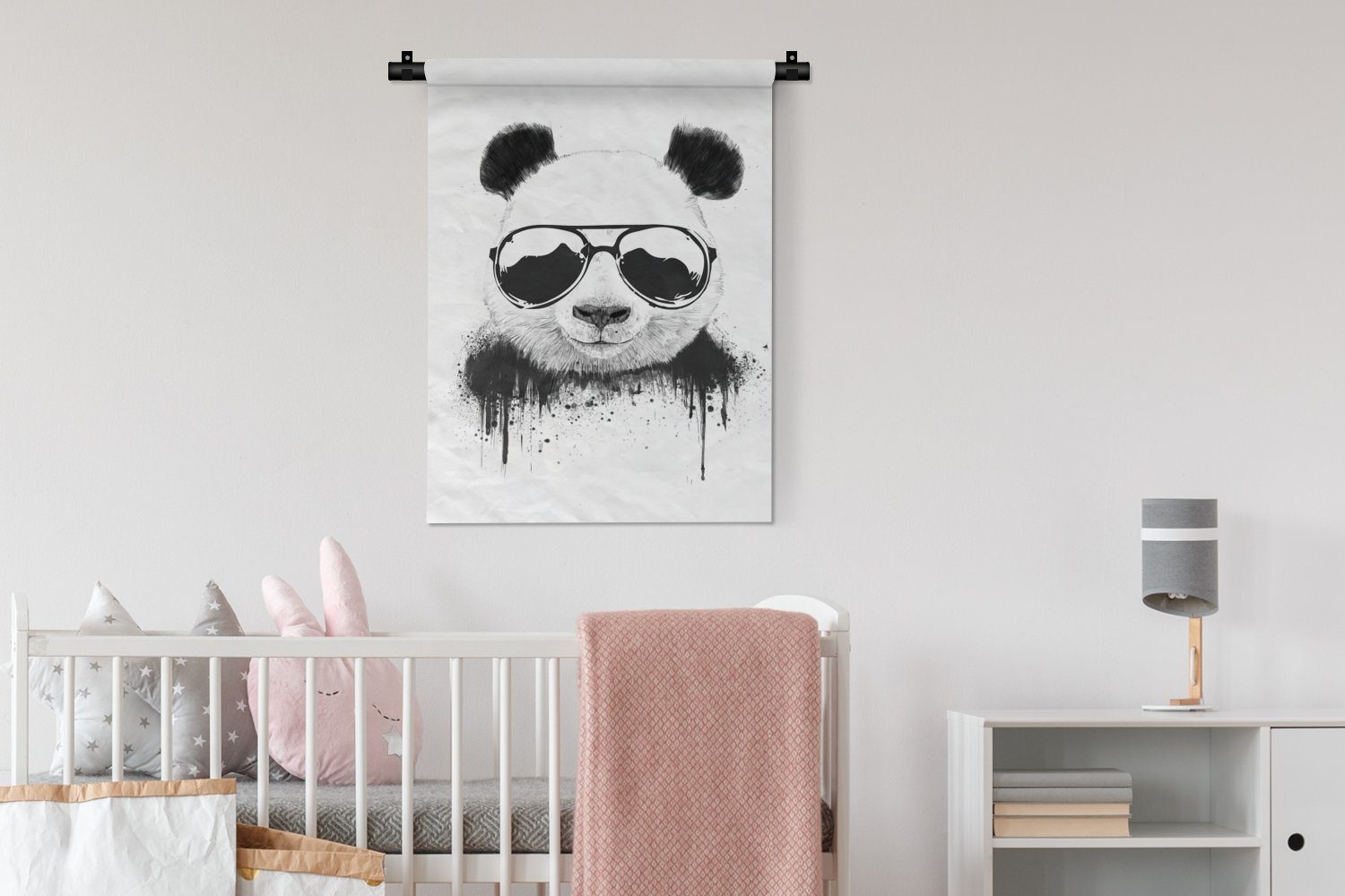 Wohnzimmer, - an für Tropfen Weiß, Schlafzimmer Panda Wand, - Deko - der Tapisserie, MuchoWow Brille Wanddekoobjekt