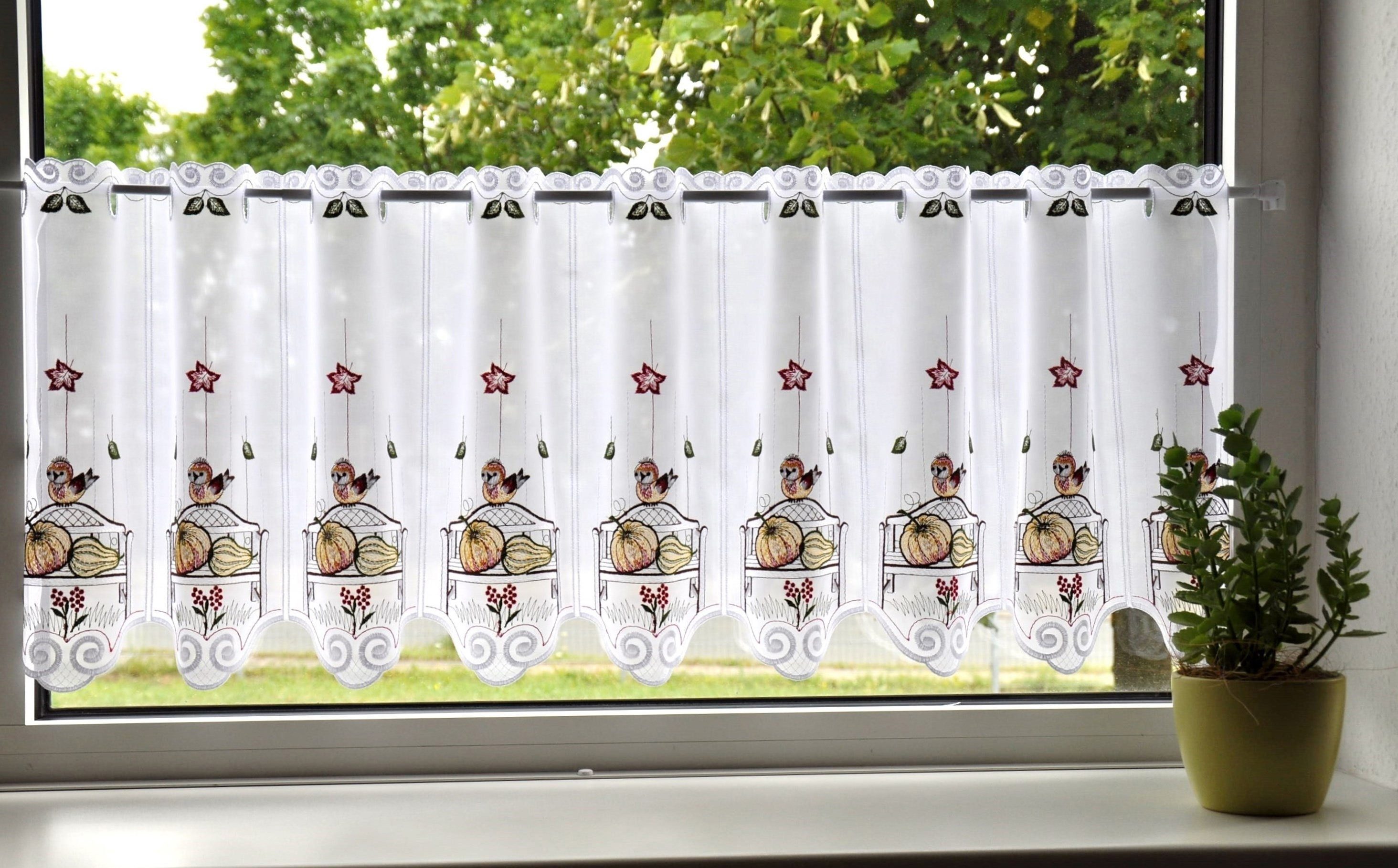 Stickereien Plauen Scheibengardine Herbst (1 St), Durchzuglöcher, transparent, Voile, veredelt mit echter Plauener Spitze Stickerei