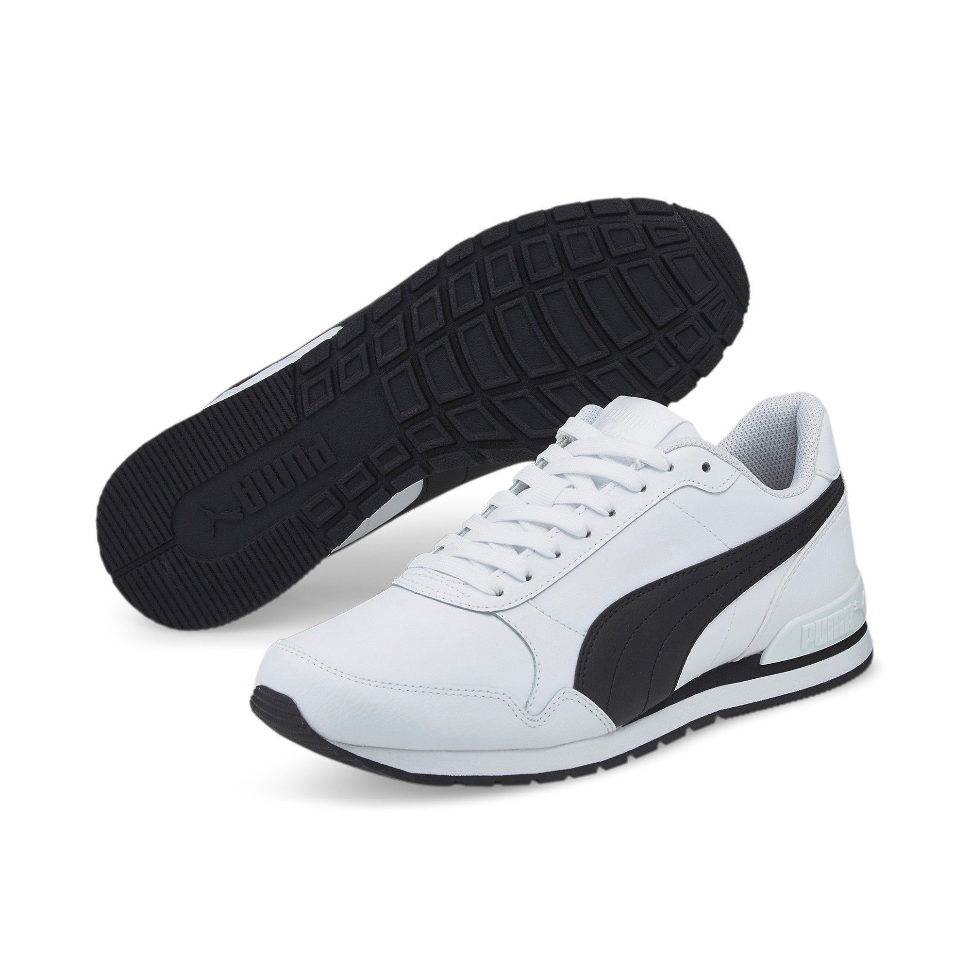 ST Runner v2 Full L Sneaker