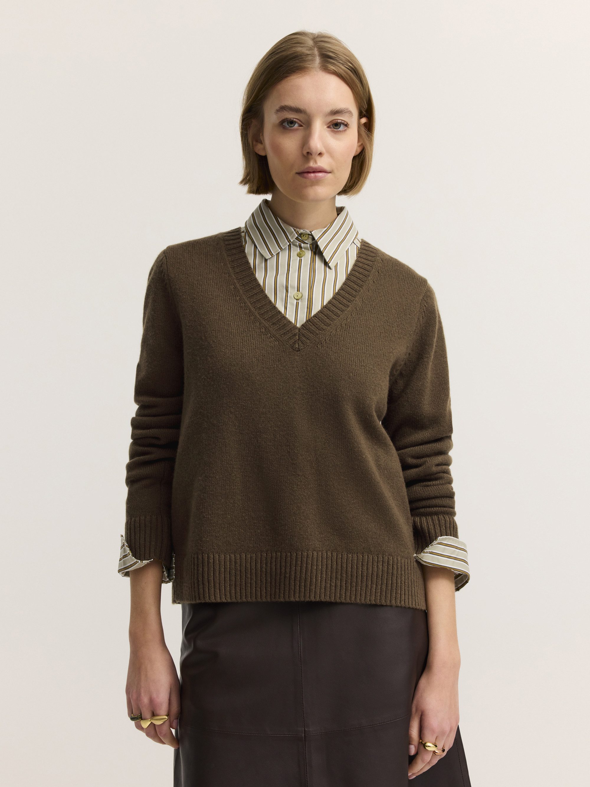 bugatti V-Ausschnitt-Pullover Regular Fit Kaschmir V-Ausschnitt