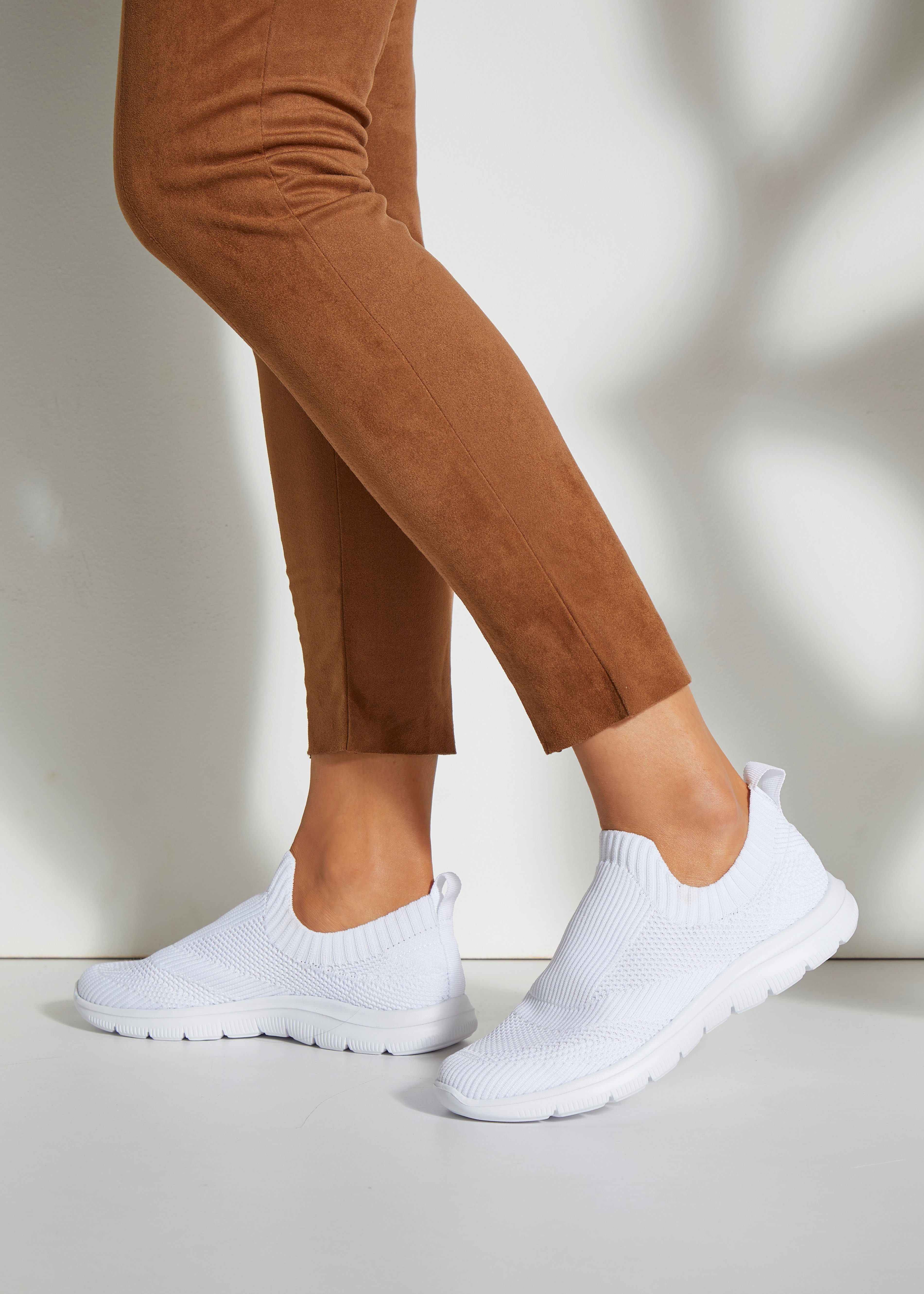 LASCANA Slip-On-Sneaker, Sneaker Slipper, Halbschuh ultraleicht und zum Rei günstig online kaufen