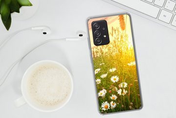 MuchoWow Handyhülle Blumen - Gänseblümchen - Natur - Sonne - Horizont, Phone Case, Handyhülle Samsung Galaxy A53, Silikon, Schutzhülle