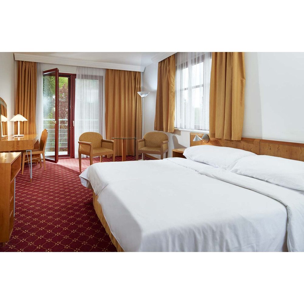 Jochen Schweizer Erlebnisgutschein Wellnessurlaub in Marienbad für 2 (1 Nacht) - OREA Spa Hotel Cristal, Wellness und Aktivpause in Marienbad