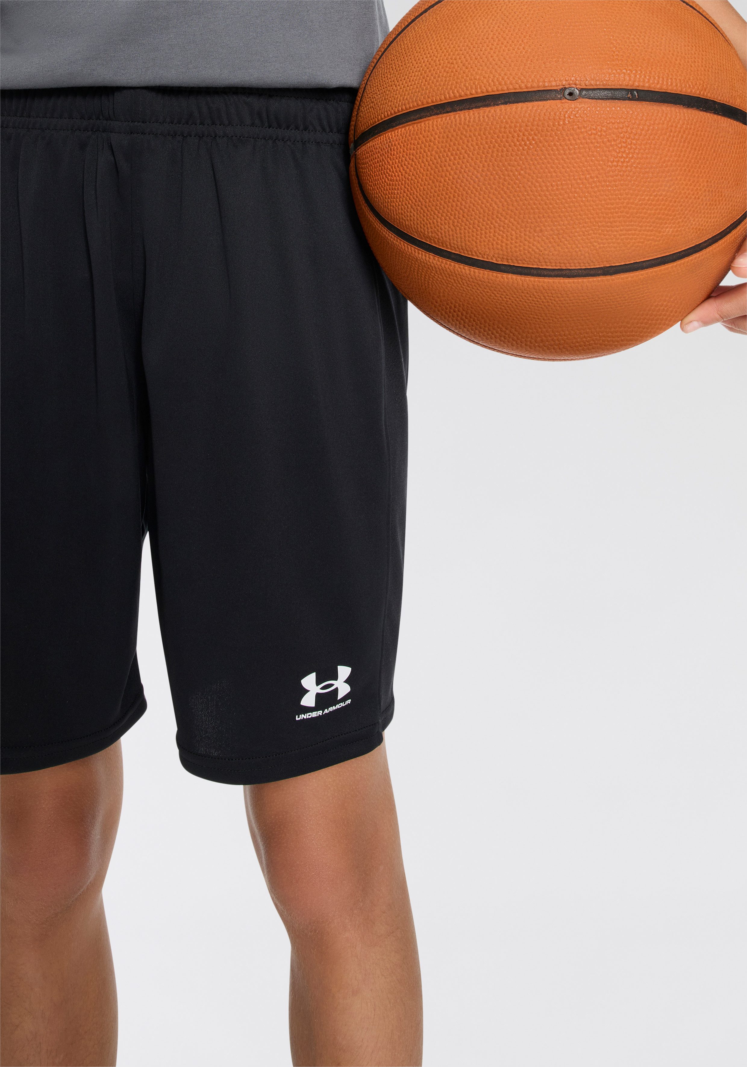 Under Armour® Trainingsshorts CHALLENGER schnell trocknendes Strickmaterial, schweißableitendes Material – Bild 3 von 5