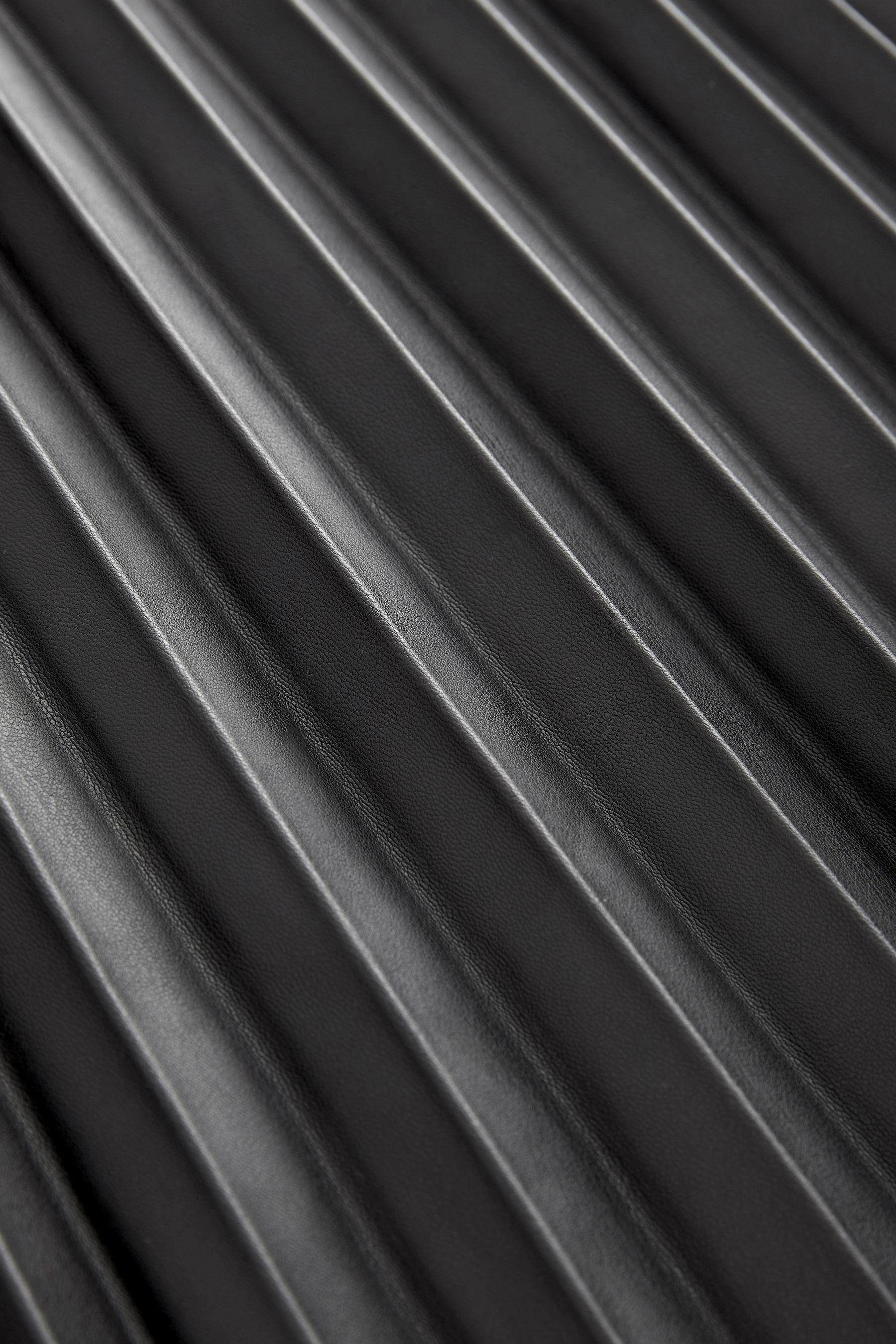 Next Lederimitatrock Midirock mit Falten aus Polyurethan (1-tlg)