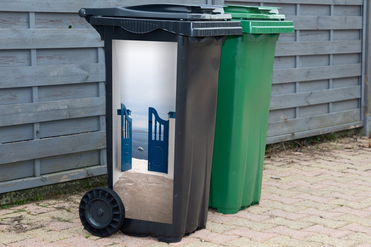 St), Architektur Tür Mülltonne, - Weiß Abfalbehälter - Container, MuchoWow (1 Mülleimer-aufkleber, Blau Sticker, Wandsticker -