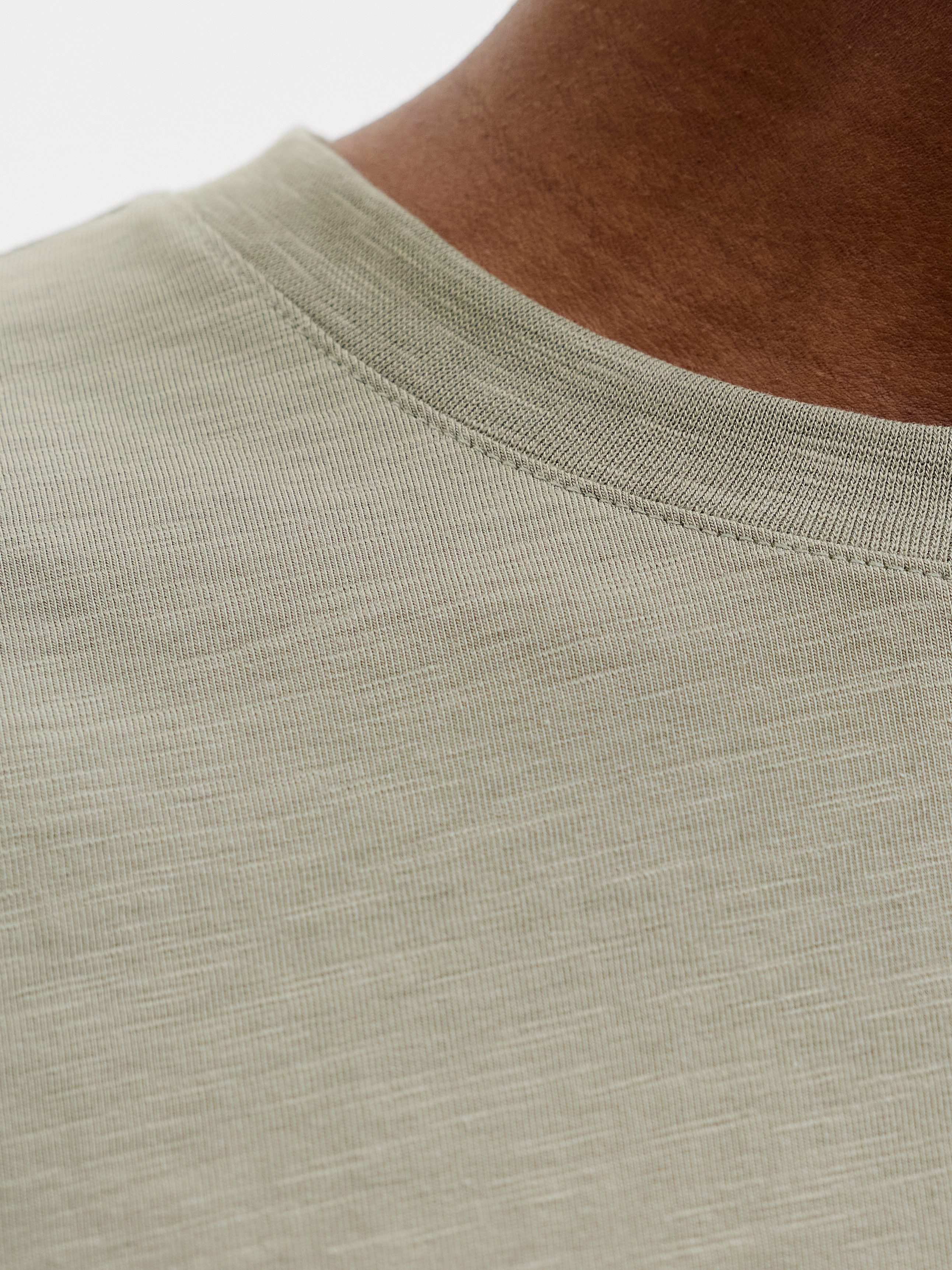 Jack & Jones Kurzarmshirt JJEDOVER SLUB TEE SS NOOS Baumwollmischung, relaxed fit – Bild 2 von 5