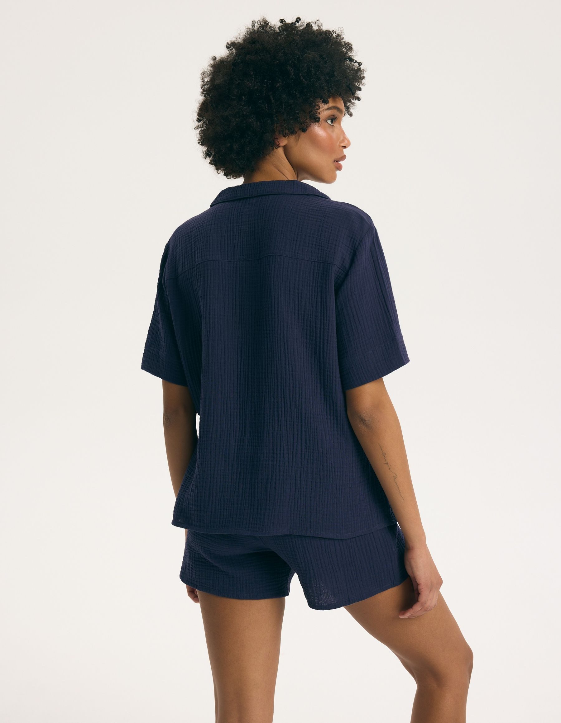 ESOTIQ Blusenshirt Musselin-Hemdbluse mit Kurzarm und Knopfleiste, Garden