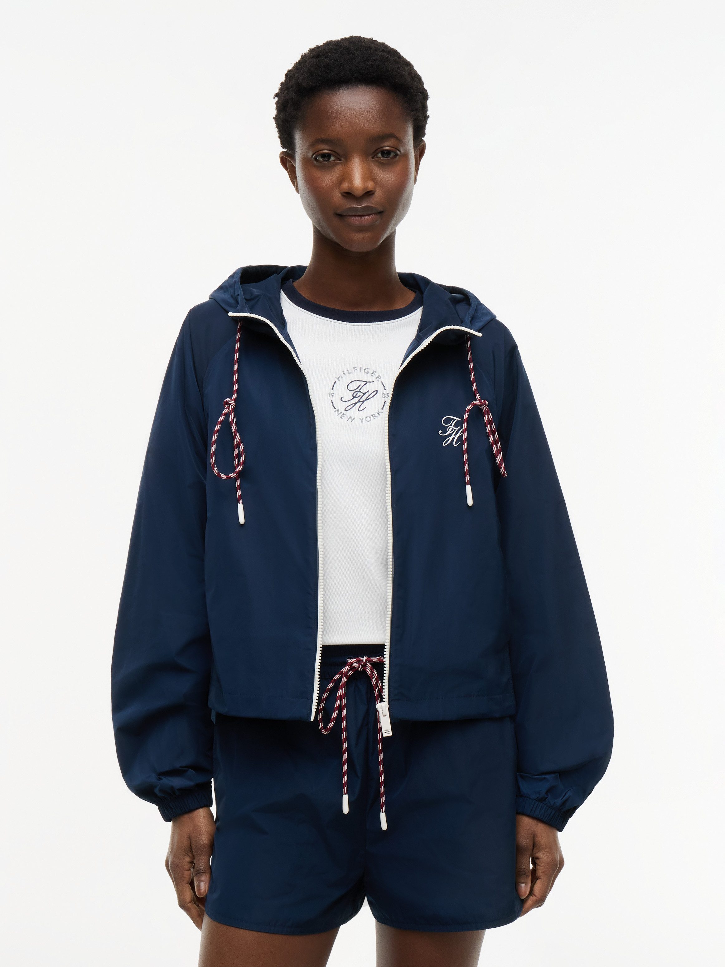 Tommy Hilfiger Windbreaker NYLON WINDBREAKER CO-ORD aus pflegeleichter Kunstfaser mit Kapuze