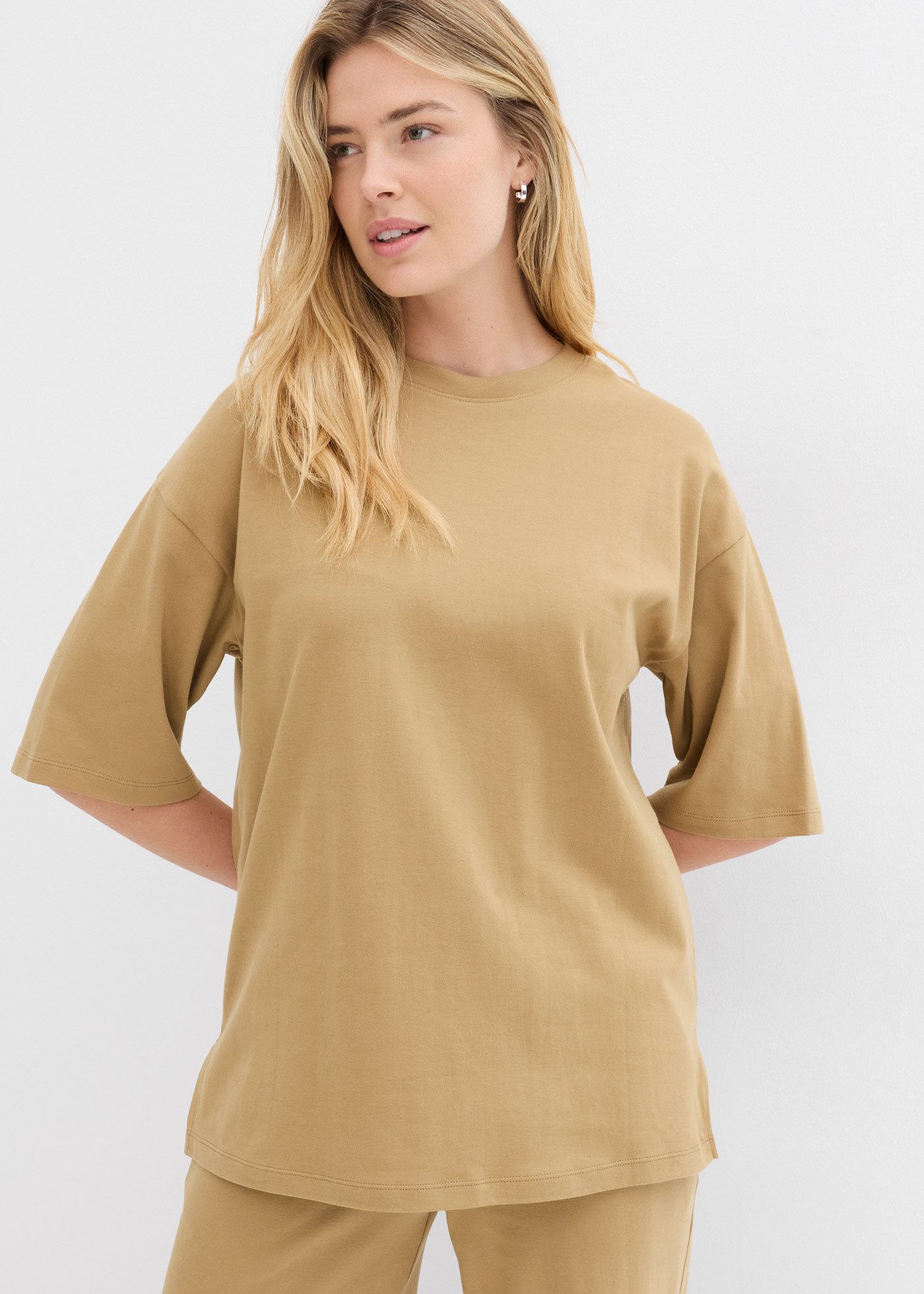 bonprix Longshirt Oversized Schnitt, Halbarm, für Frühling und Sommer