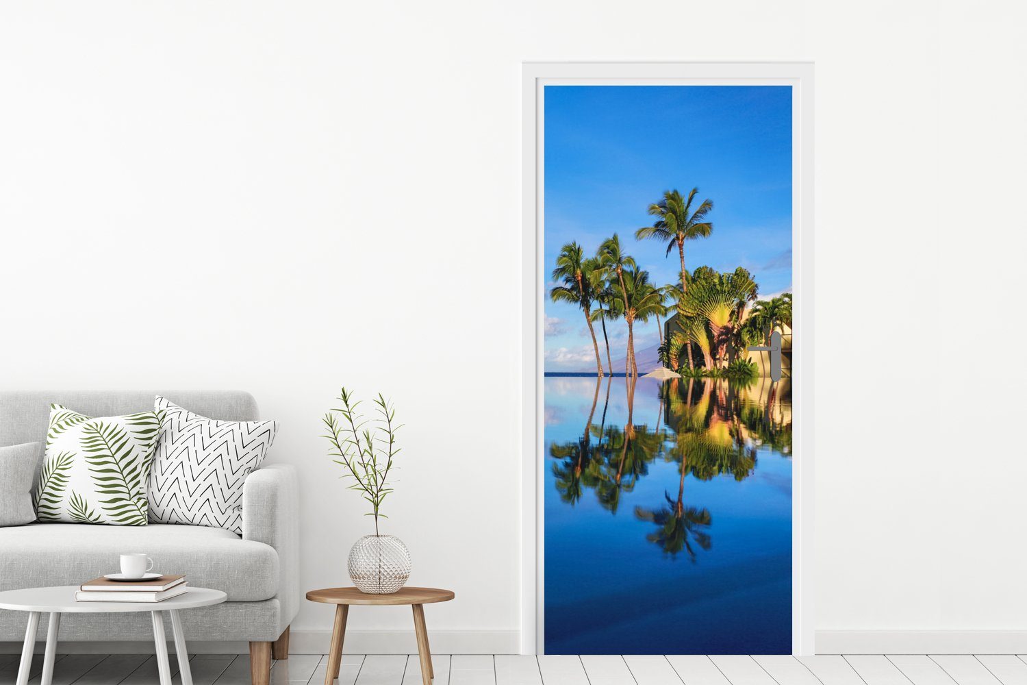 in Hawaii Türtapete bedruckt, spiegeln Am sich (1 cm Tür, im MuchoWow Türaufkleber, Fototapete Beach für Wasser, die St), Palmen 75x205 Matt, Wailea