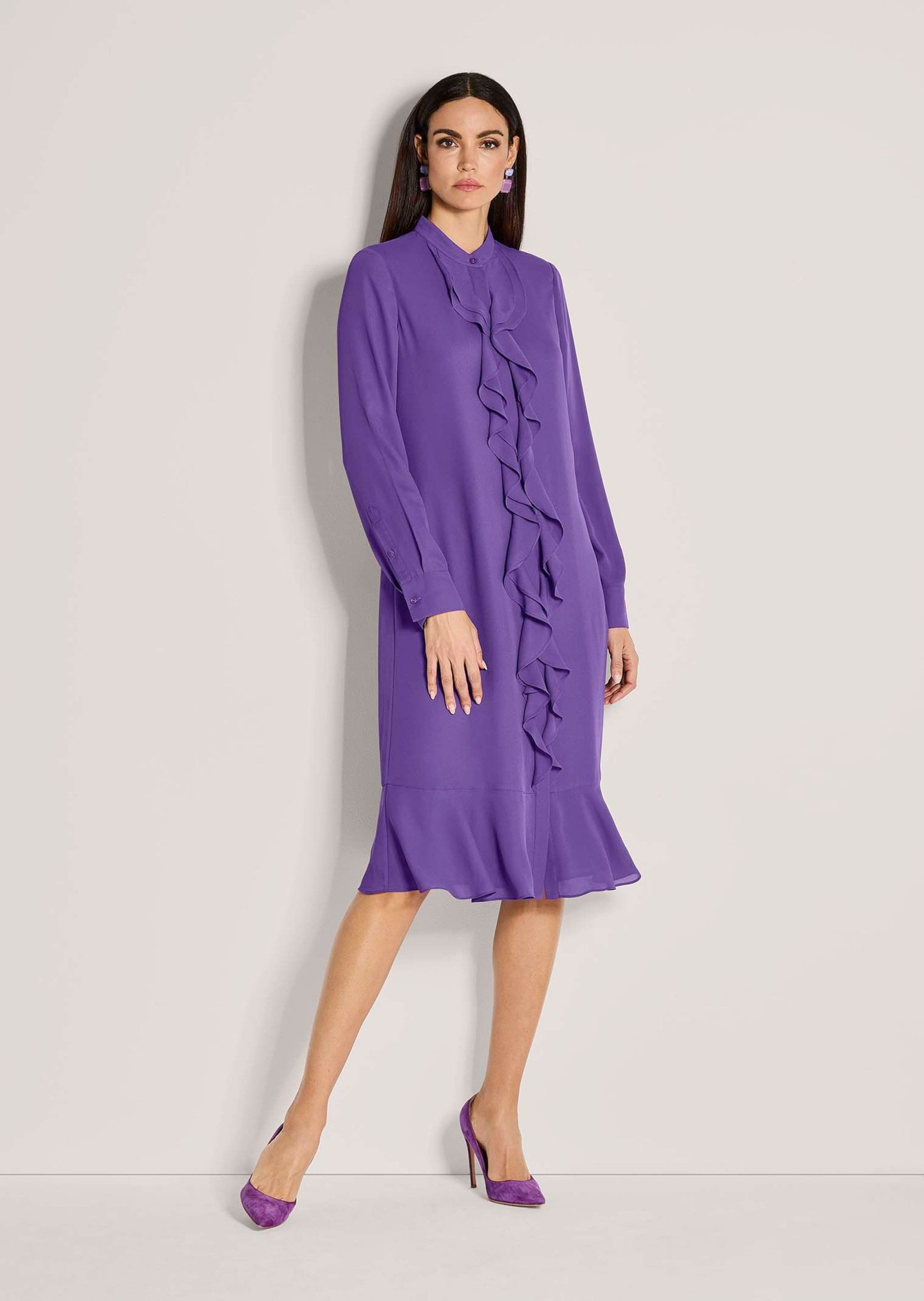 MADELEINE Midikleid Elegantes Volant-Kleid mit Rundhals günstig online kaufen