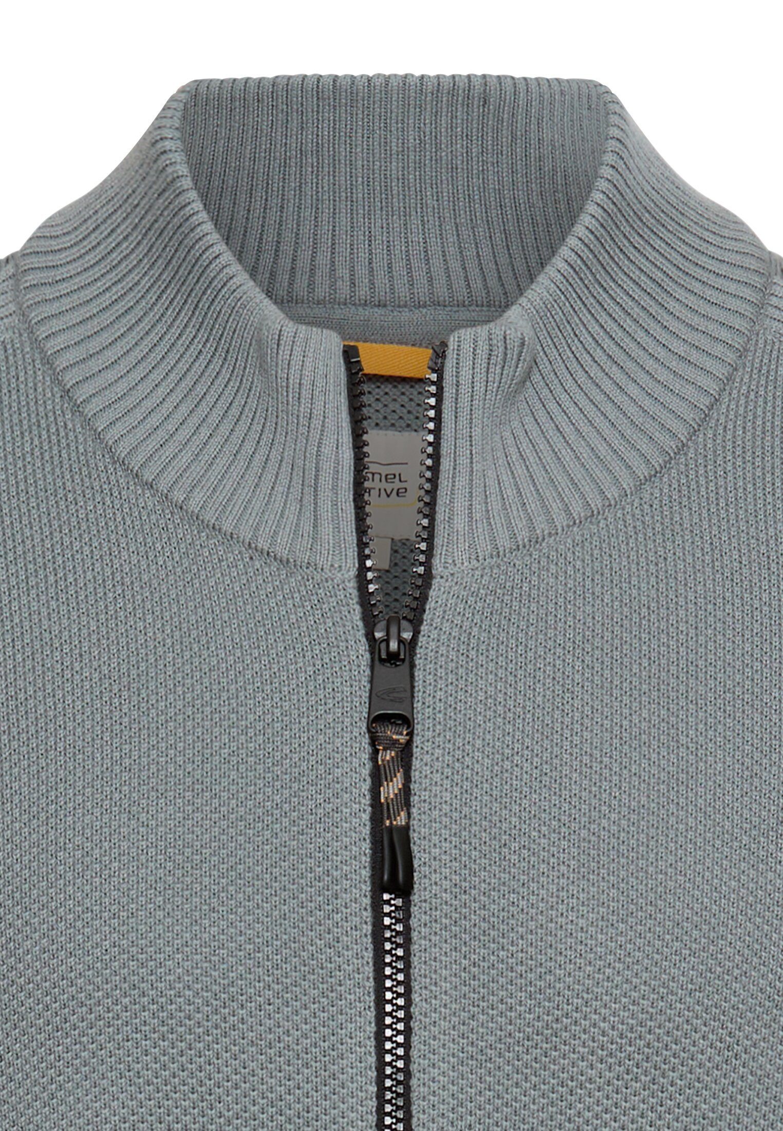 camel active Strickjacke mit Reißverschluss und Stehkragen – Bild 5 von 5