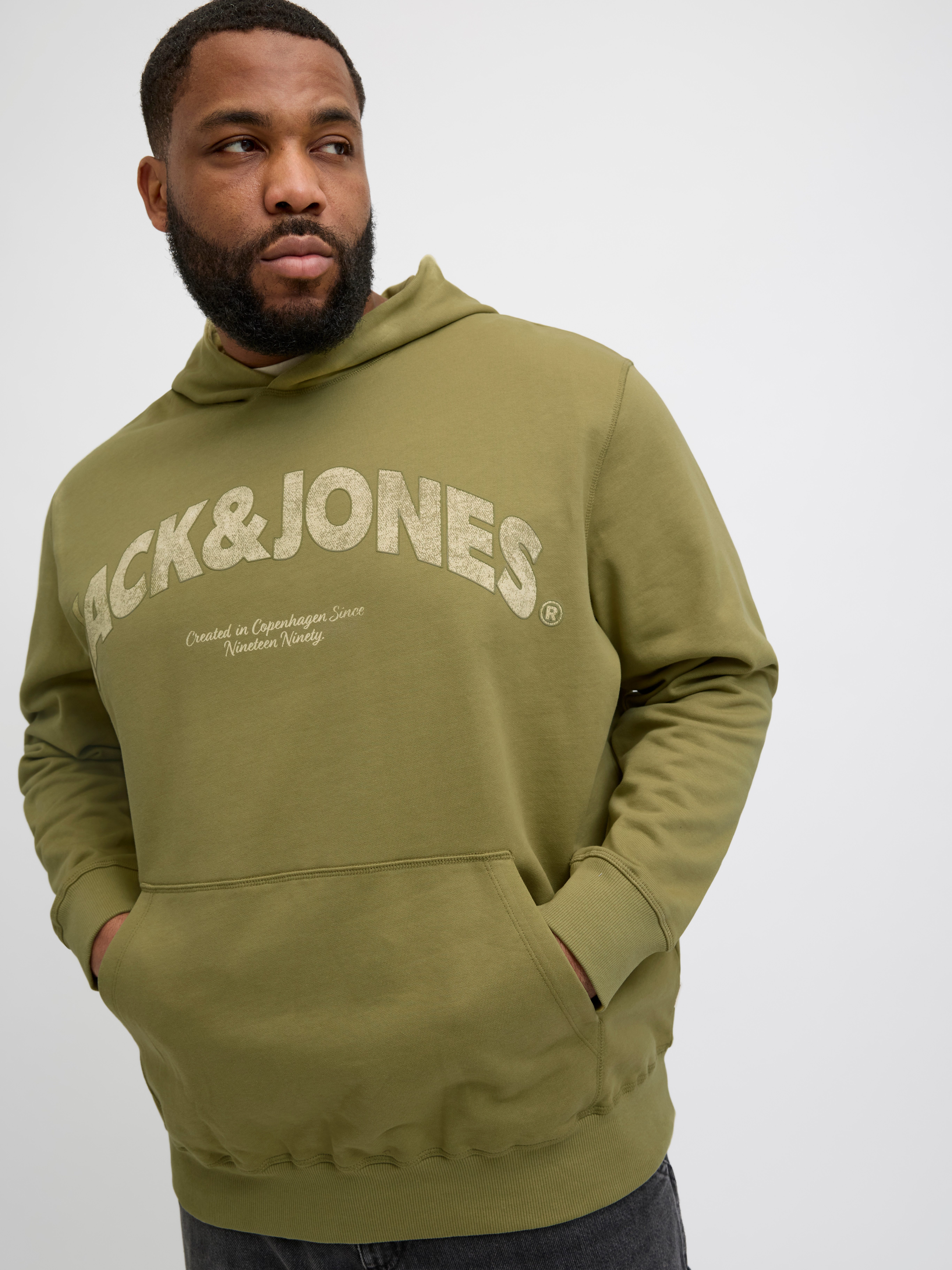 Jack & Jones PlusSize Kapuzensweatshirt JORALMERIA SWEAT HOOD PLS mit Logo günstig online kaufen