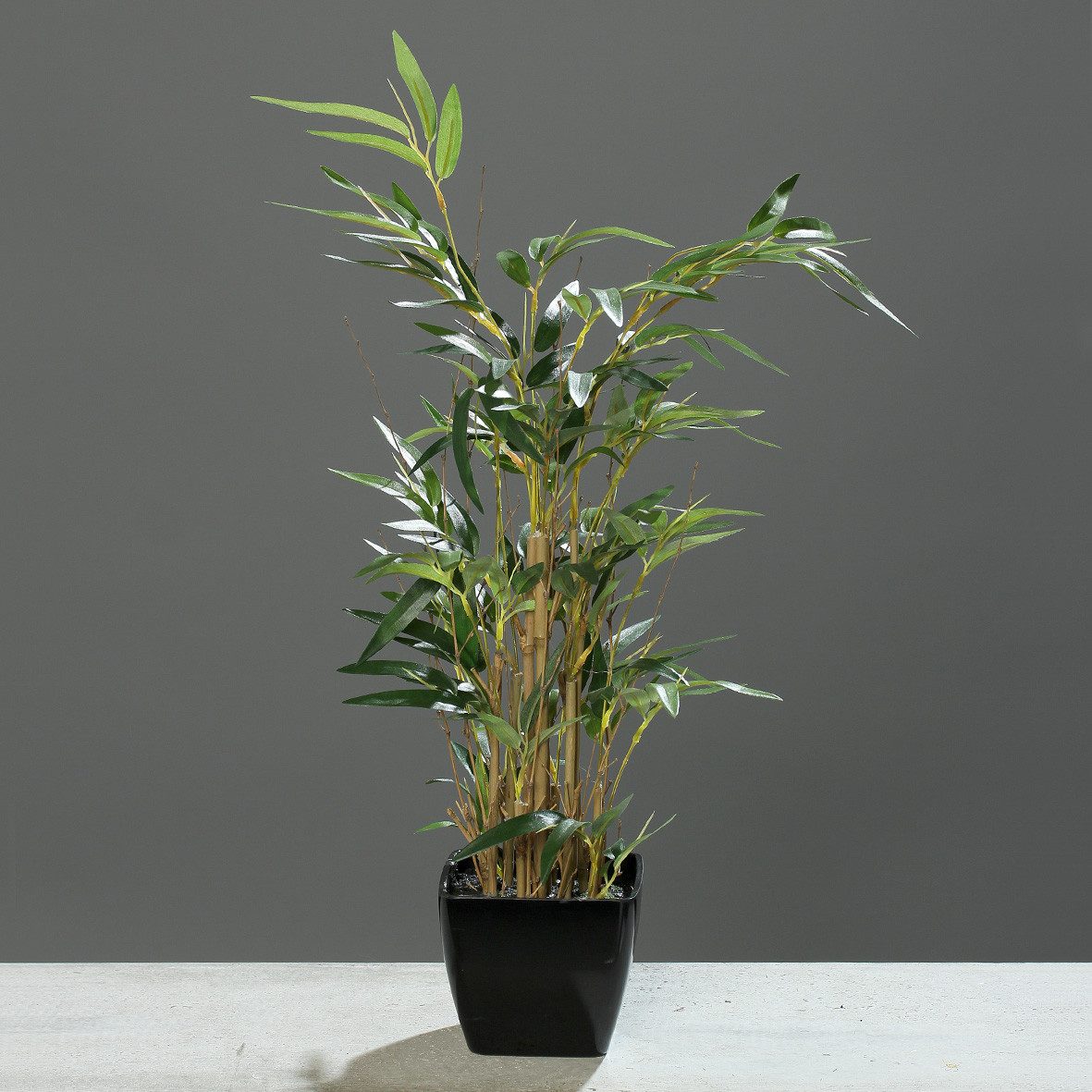 Kunstpflanze Bambus 60cm im schwarzen Topf Kunstpflanzen Kunstbaum künstlicher Bambus Strauch, mucPlants, Höhe 60 cm