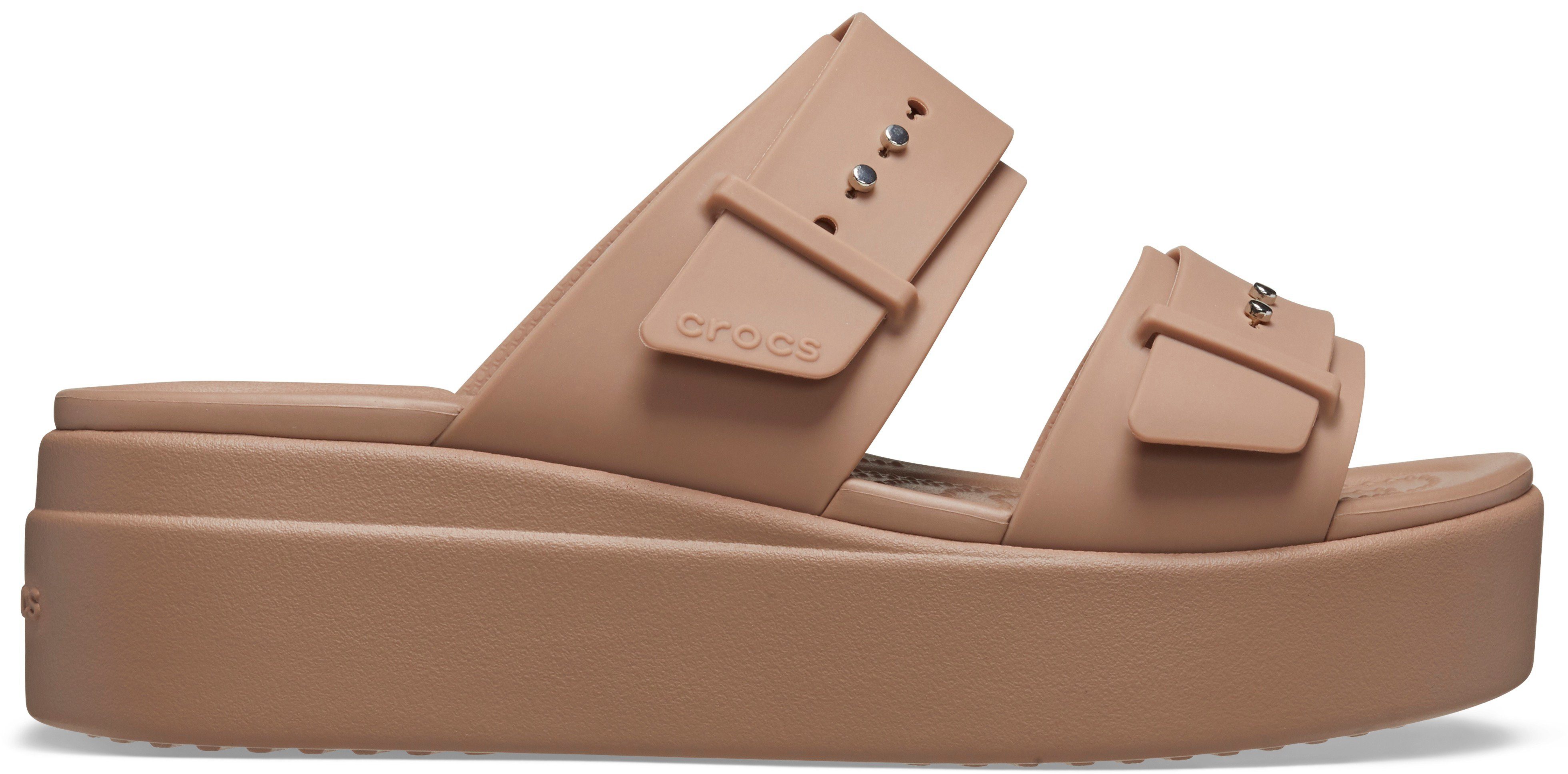 Crocs Brooklyn Low Wedge Pantolette, Plateau, Sommerschuh, Schlappen mit Schnallenverschluss