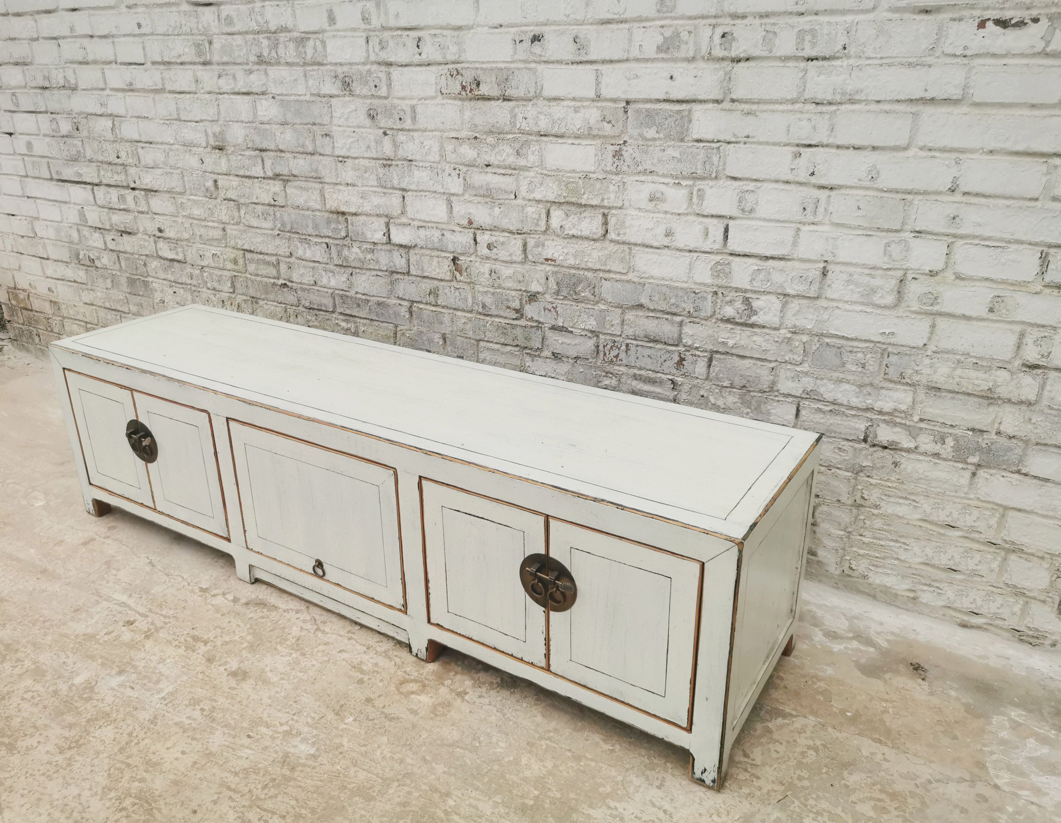 Luxury-Park-Direct Kommode Minimalistisches China Lowboard mit antikem Finish