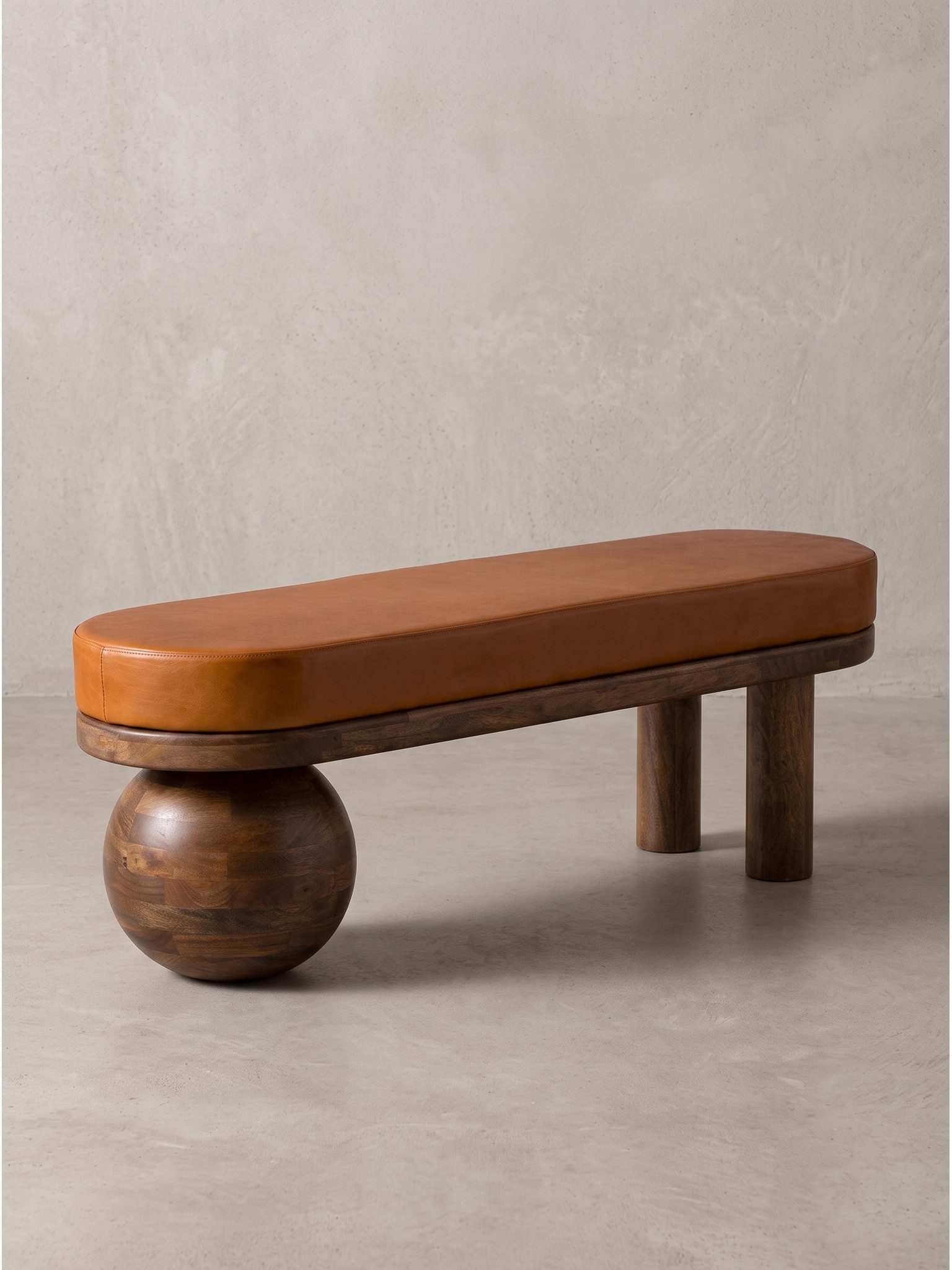 KADIMA DESIGN Sitzbank Sitzbank MAKARSKA - Ziegenleder, 140x40x47 cm, Modern, 100 % Leder (Lederbank, Flurbank, Esszimmerbank, Bettbank, Polsterbank, Dielenbank), Klarlack-Versiegelung, Handgefertigt